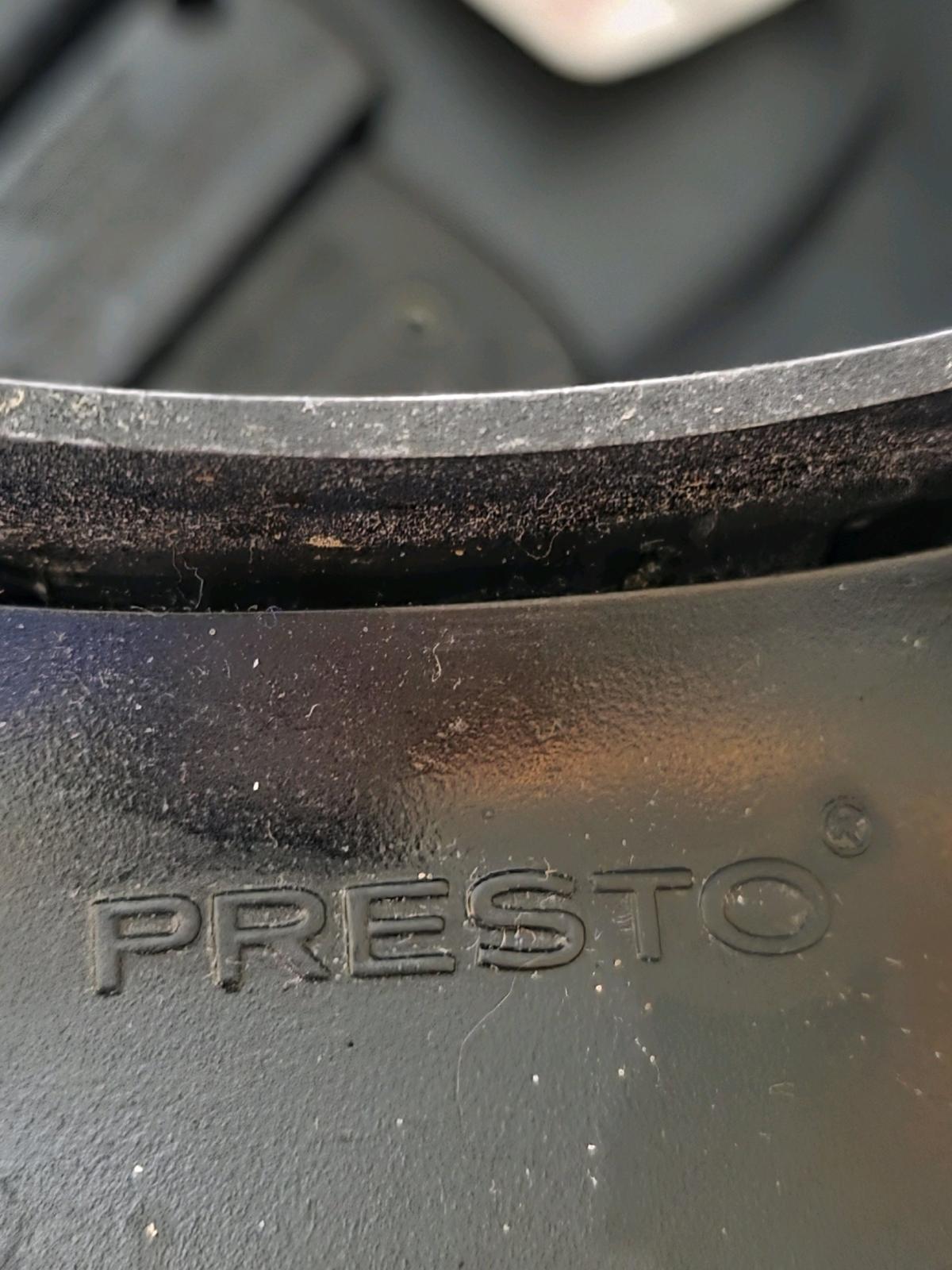 Presto fryer and steamer without basket - Fort Worth, Texas - FleaMarketBay