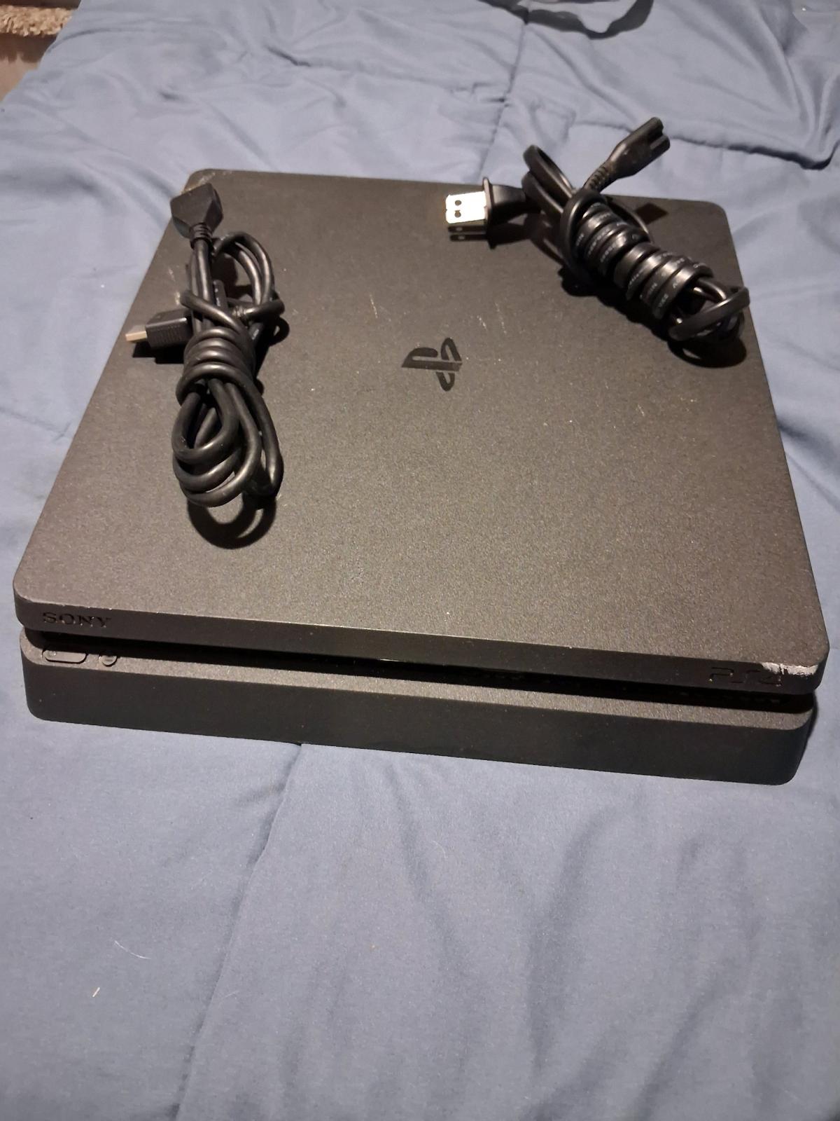slim play station 4 console - Altamonte Springs, Florida - FleaMarketBay