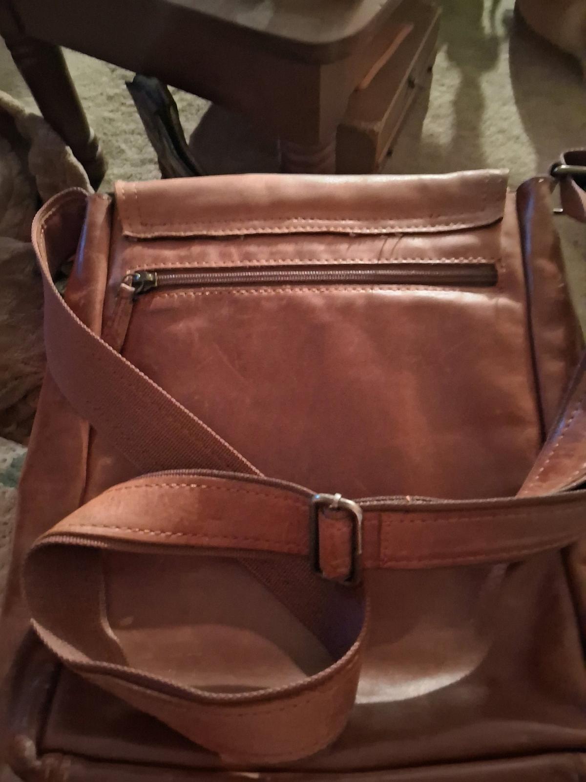 Fossil  leather bag - Englewood, Tennessee - FleaMarketBay