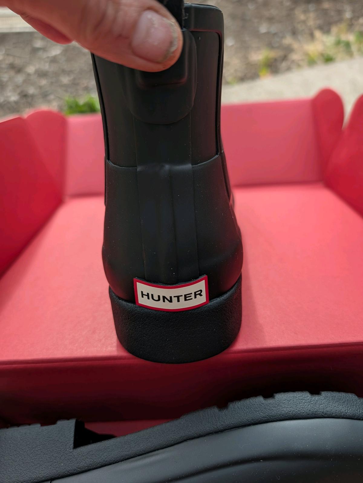 Hunter waterproof Chelsea boot slim fit - Dallas, Oregon - FleaMarketBay
