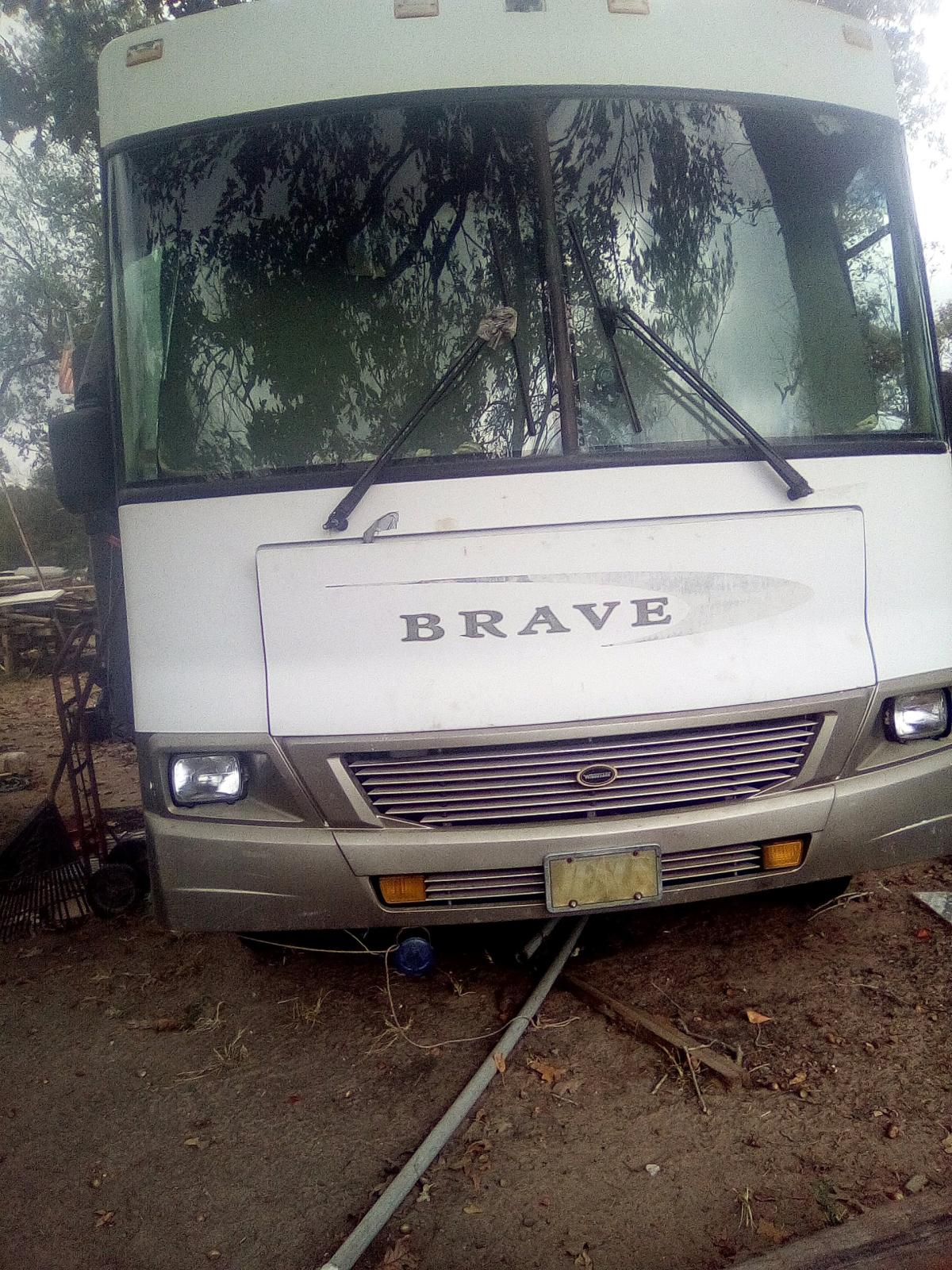 2001 winnabego brave edition - Conroe, Texas - FleaMarketBay