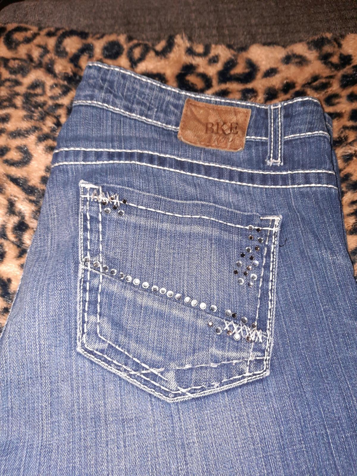 BKE Jeans - Horseshoe Bend, Arkansas - FleaMarketBay