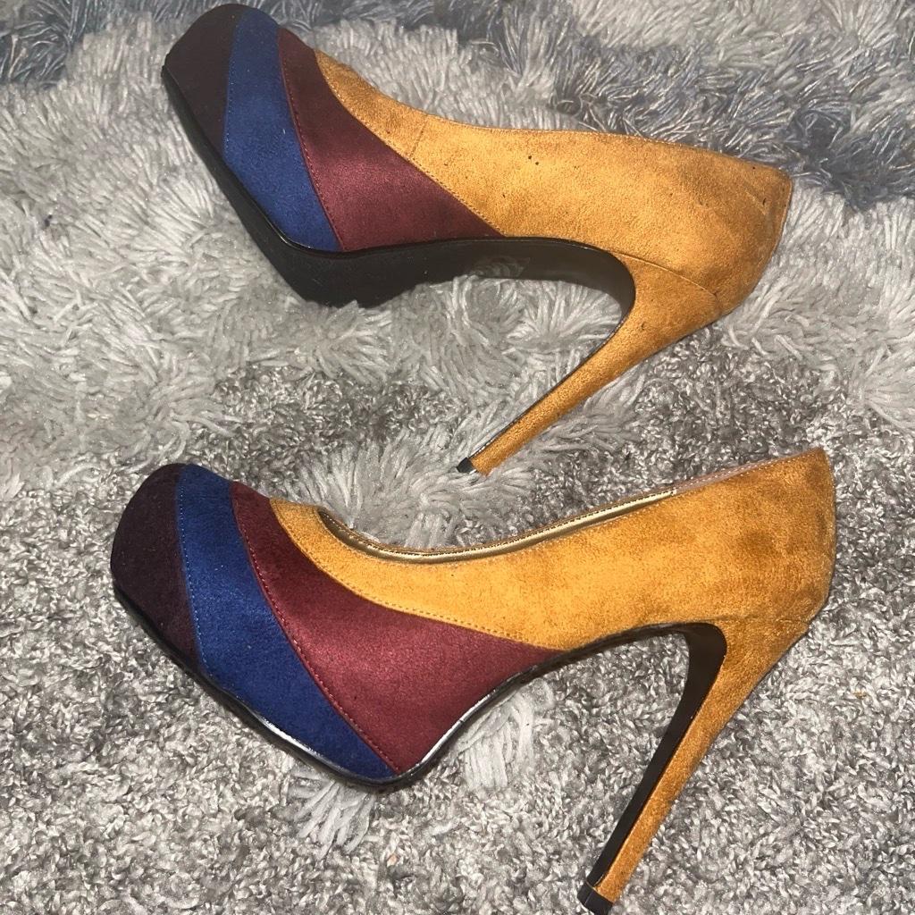 Paprika size 9 new - Collierville, Tennessee - FleaMarketBay
