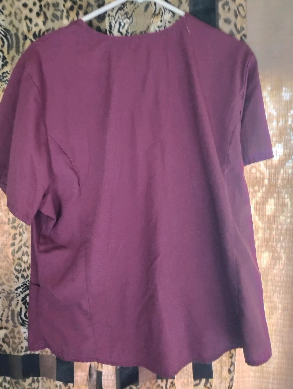 A Nice Womens Dark Purple Scrub - Swansea, South Carolina - FleaMarketBay