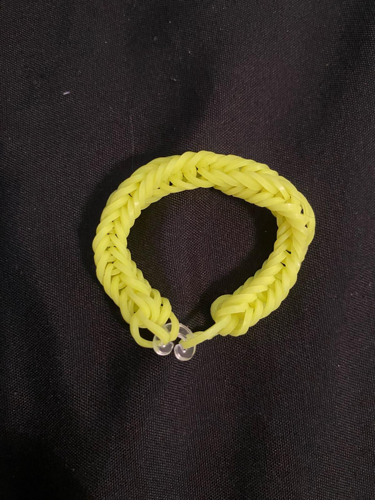 a two pair bracelet - Santaquin, Utah - FleaMarketBay
