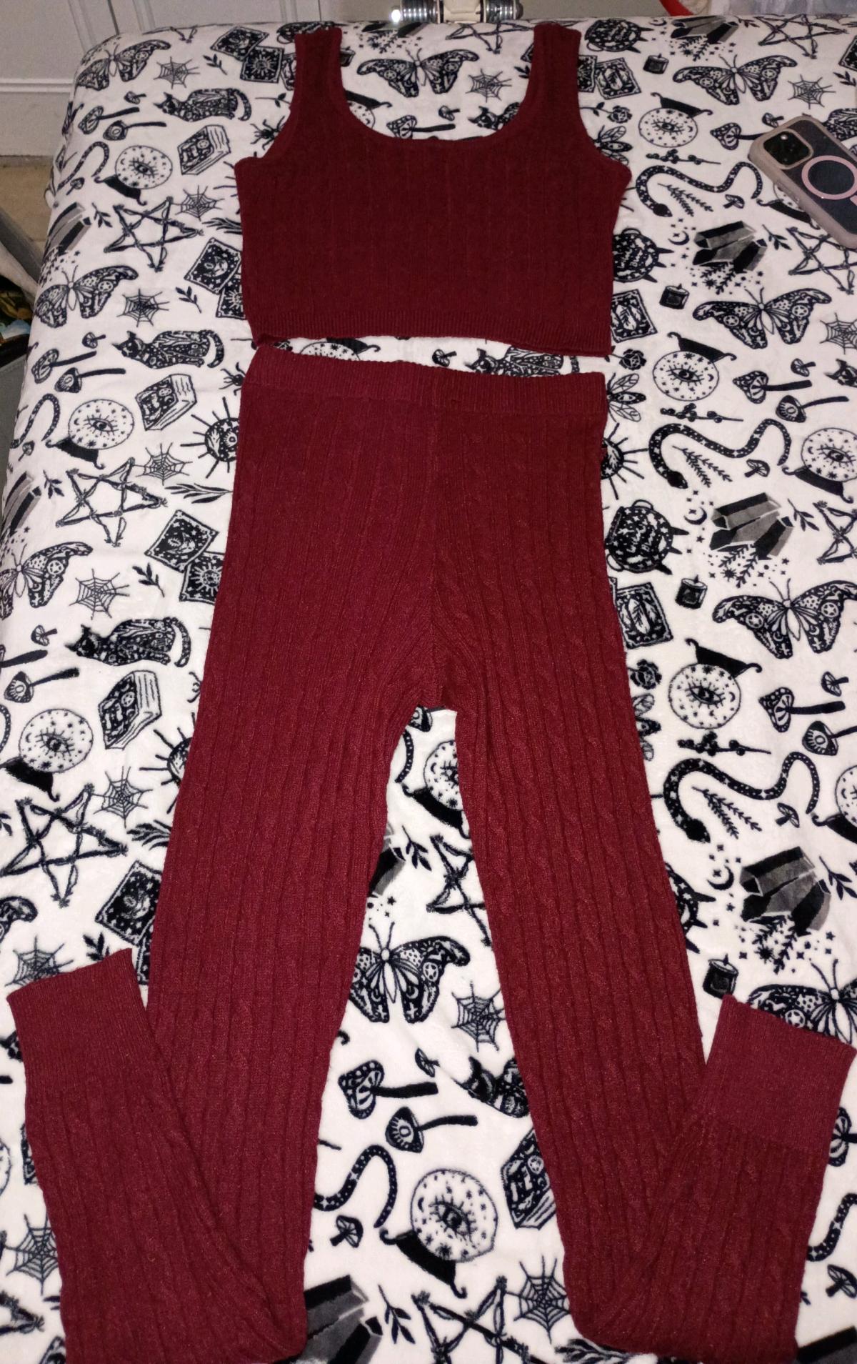 Fashion Nova 2 Piece Sweater Legging Set - Longwood, Florida - FleaMarketBay