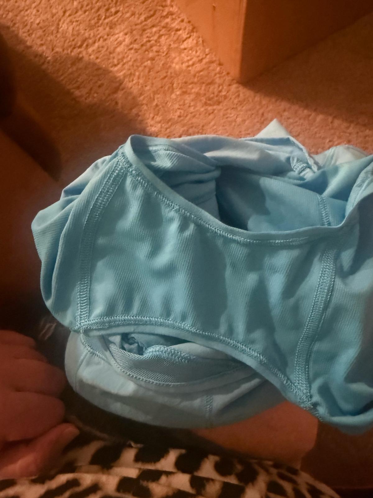 lululemon blue size 0 shorts - Roxboro, North Carolina - FleaMarketBay