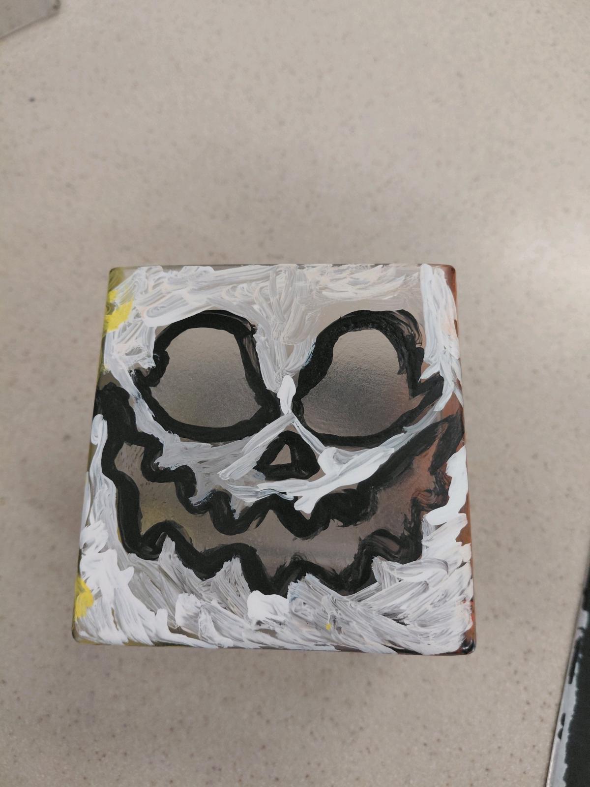 small vase or candle holder - Lansing, Michigan - FleaMarketBay