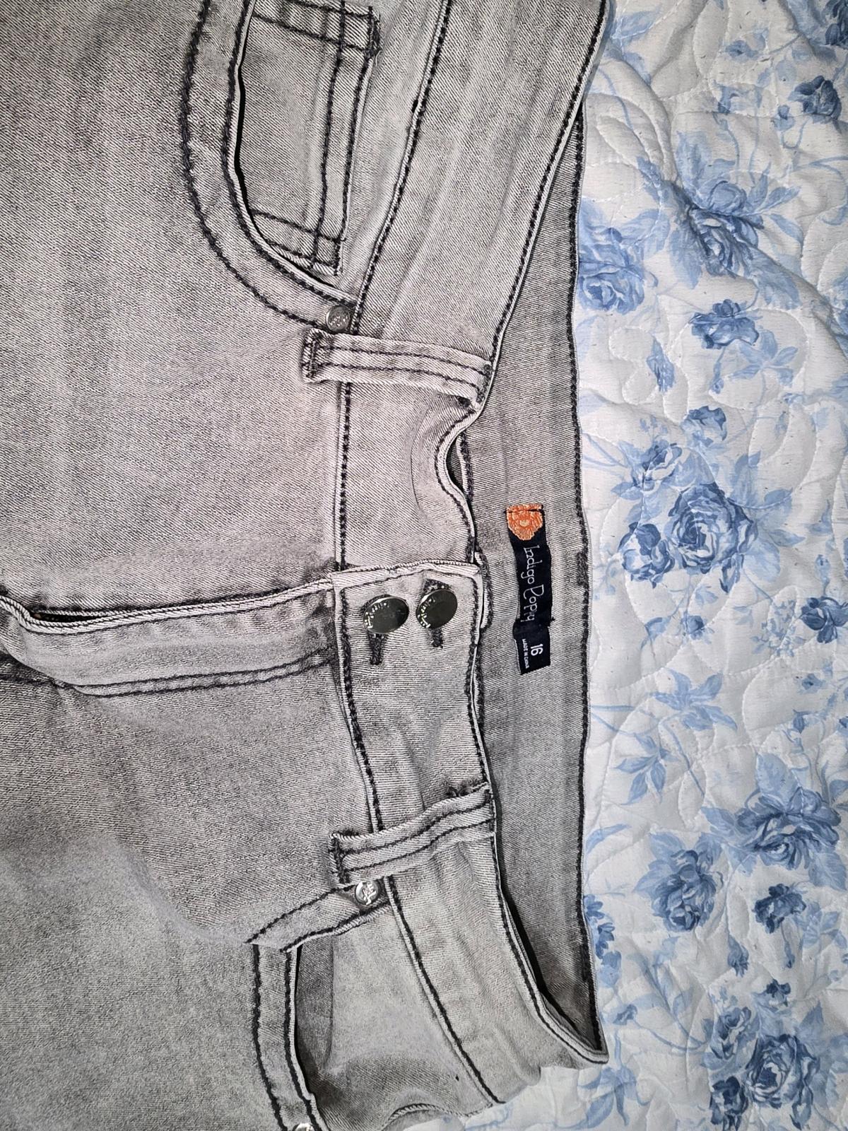 Indigo poppy jeans size 16 - Houston, Texas - FleaMarketBay