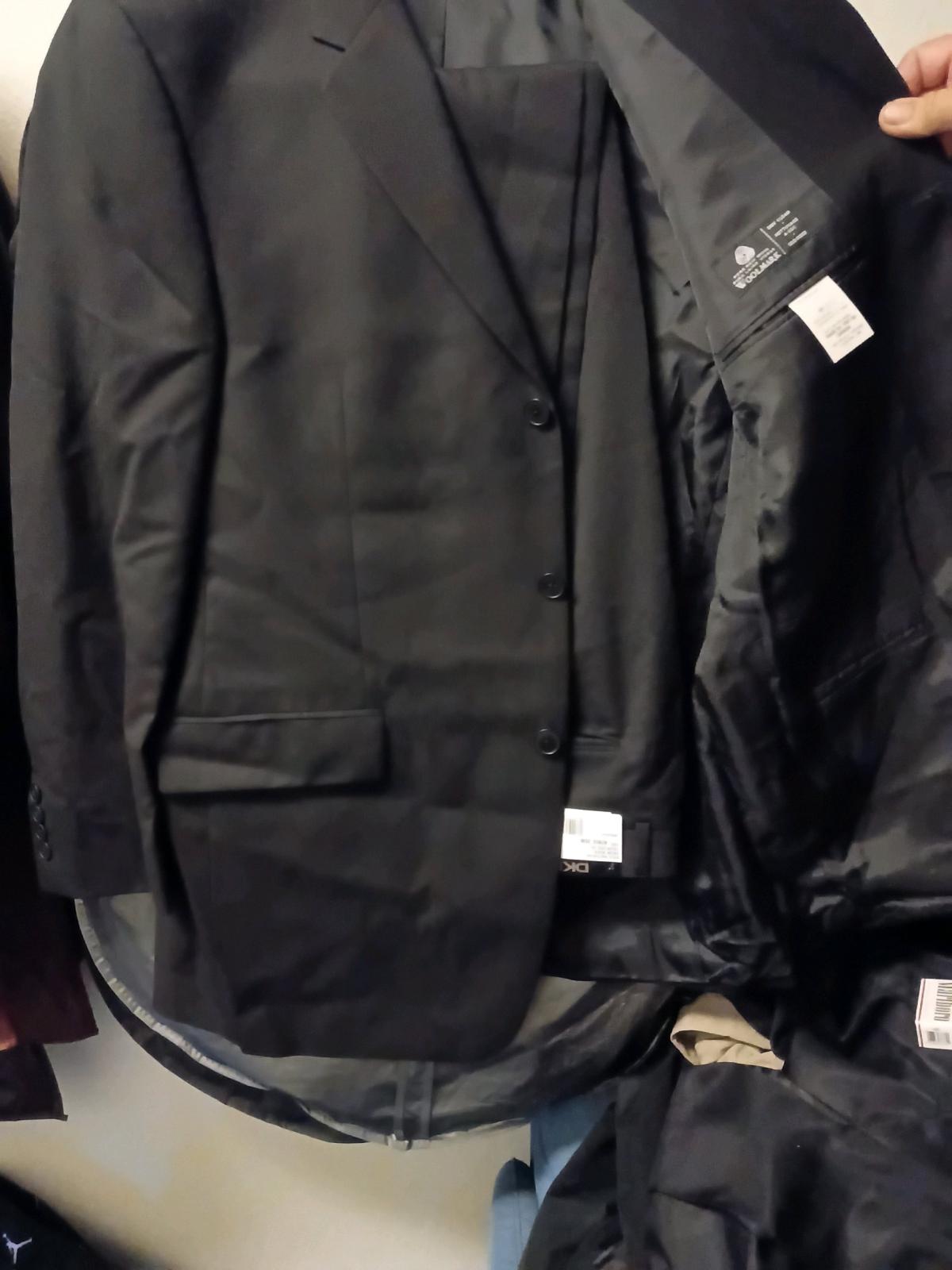 Brioni Barneys New York Super 150s - San Jose, California - FleaMarketBay