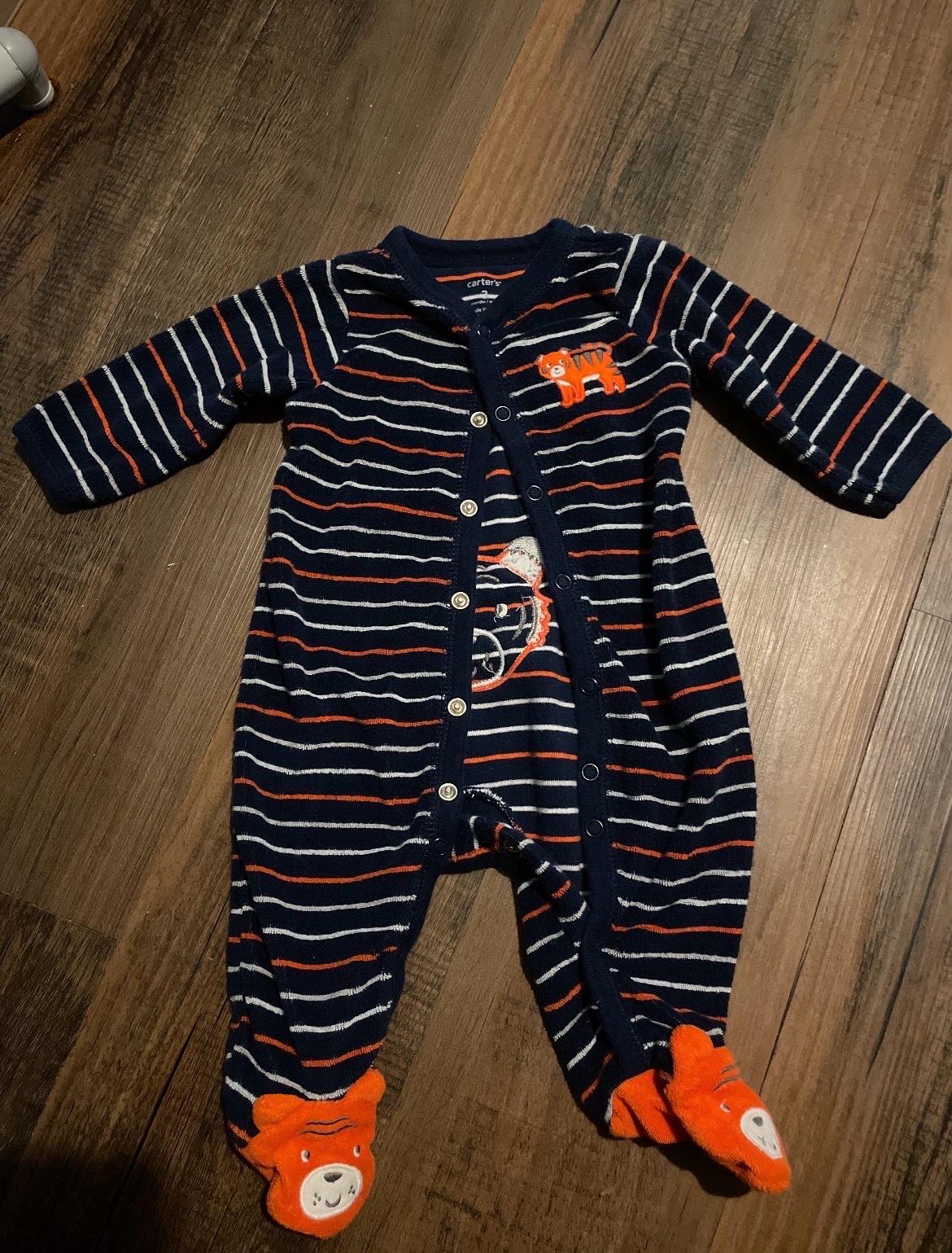 ten 0 to 3 month baby sleepers - Andrews, North Carolina - FleaMarketBay