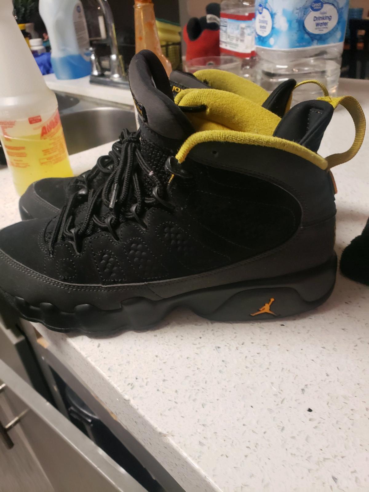 jordans size 7 like new - Las Vegas, Nevada - FleaMarketBay