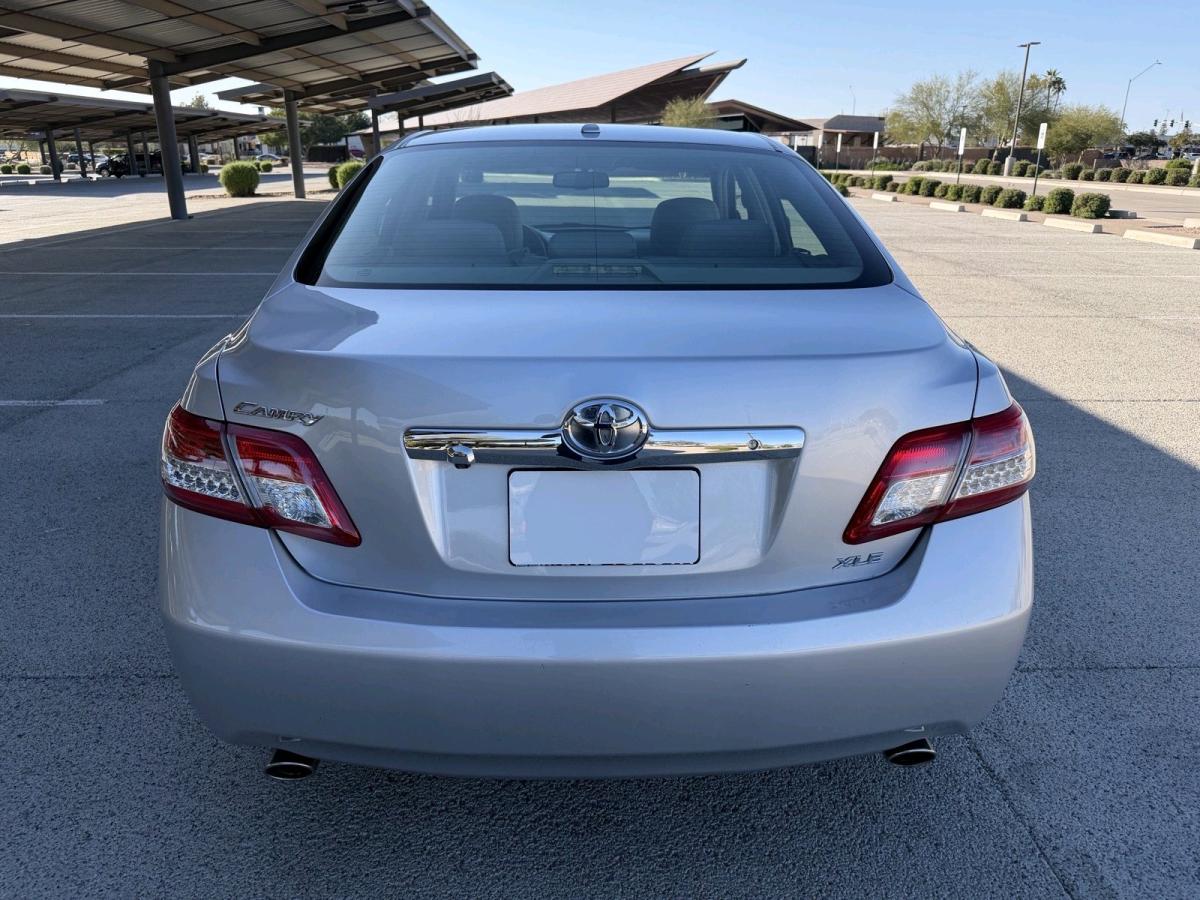 2010 Toyota Camry SE Very good - Adelanto, California - FleaMarketBay