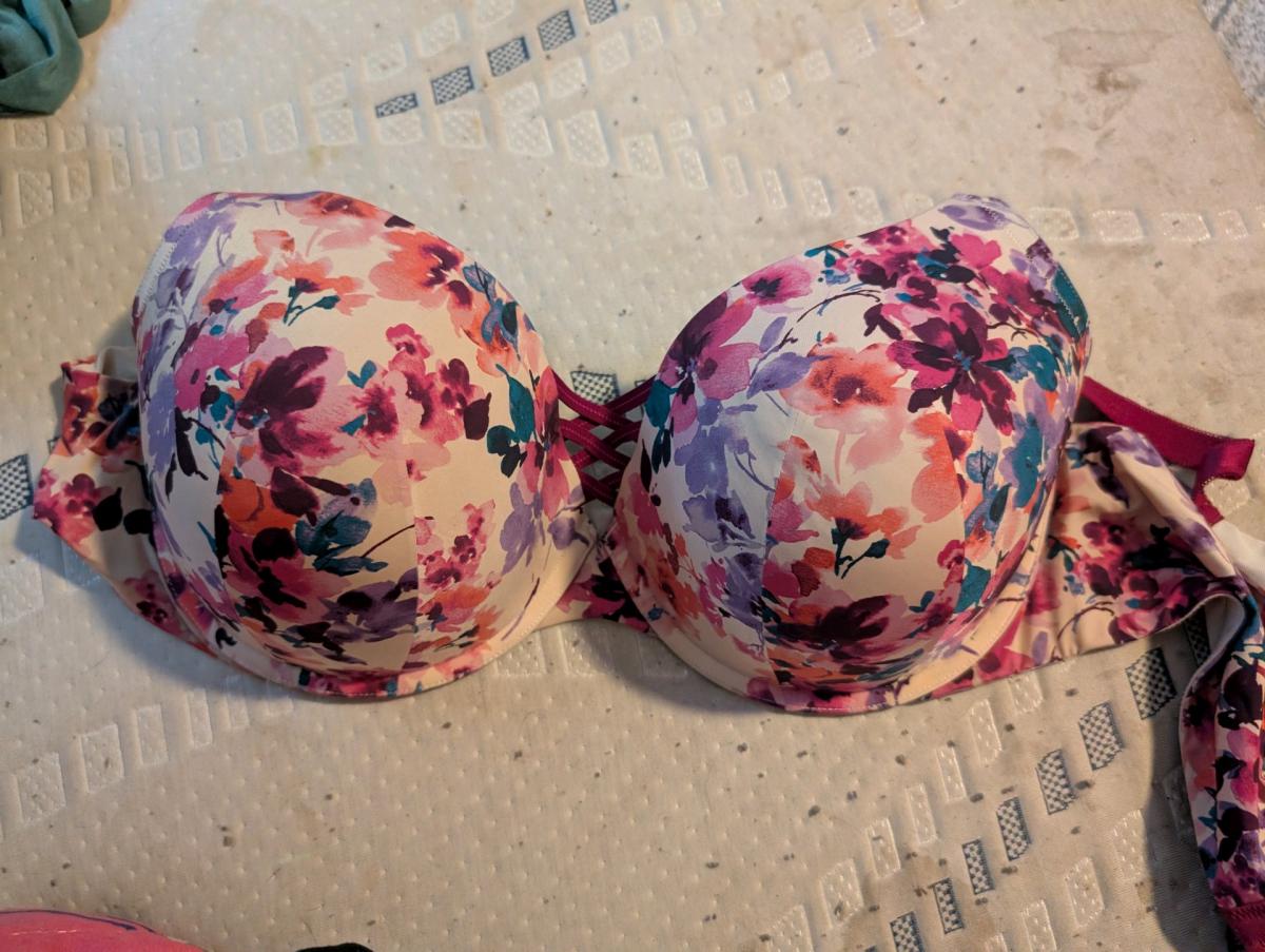 Torrid Bra 42DDD - Panama City, Florida - FleaMarketBay