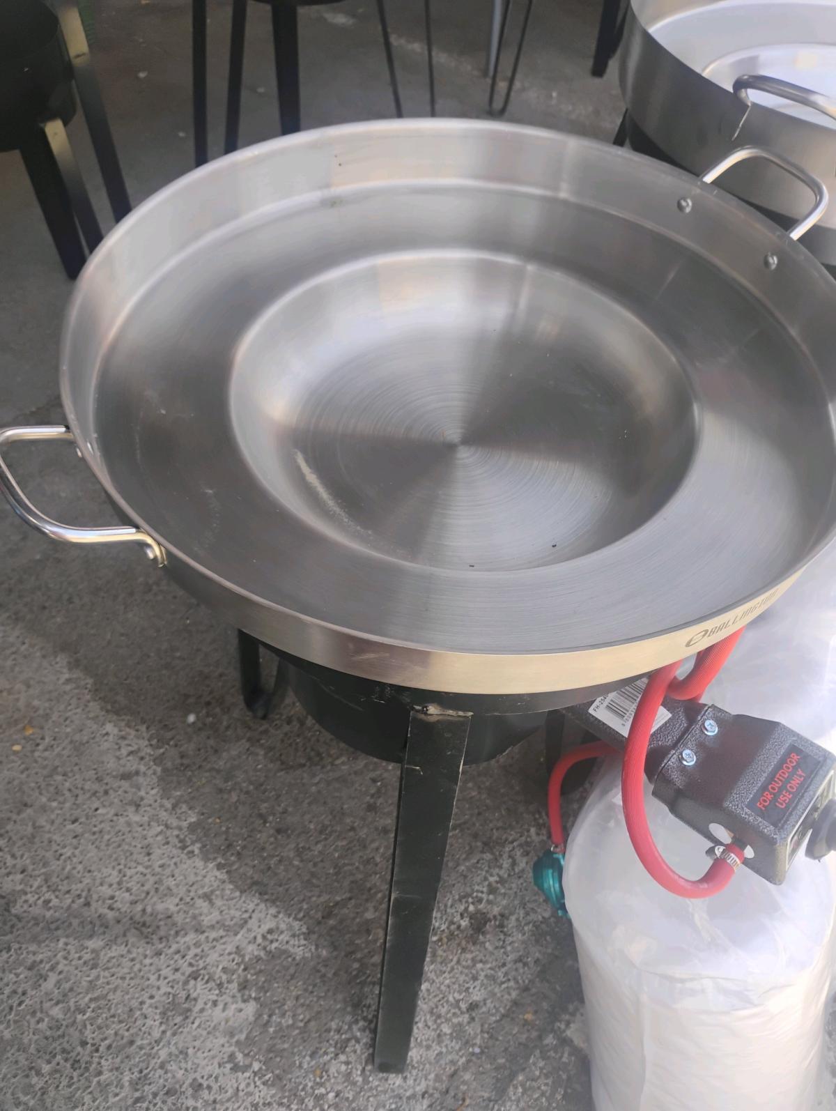 stainless steel disk tall stand and burner with hoose - Las Vegas, Nevada - FleaMarketBay