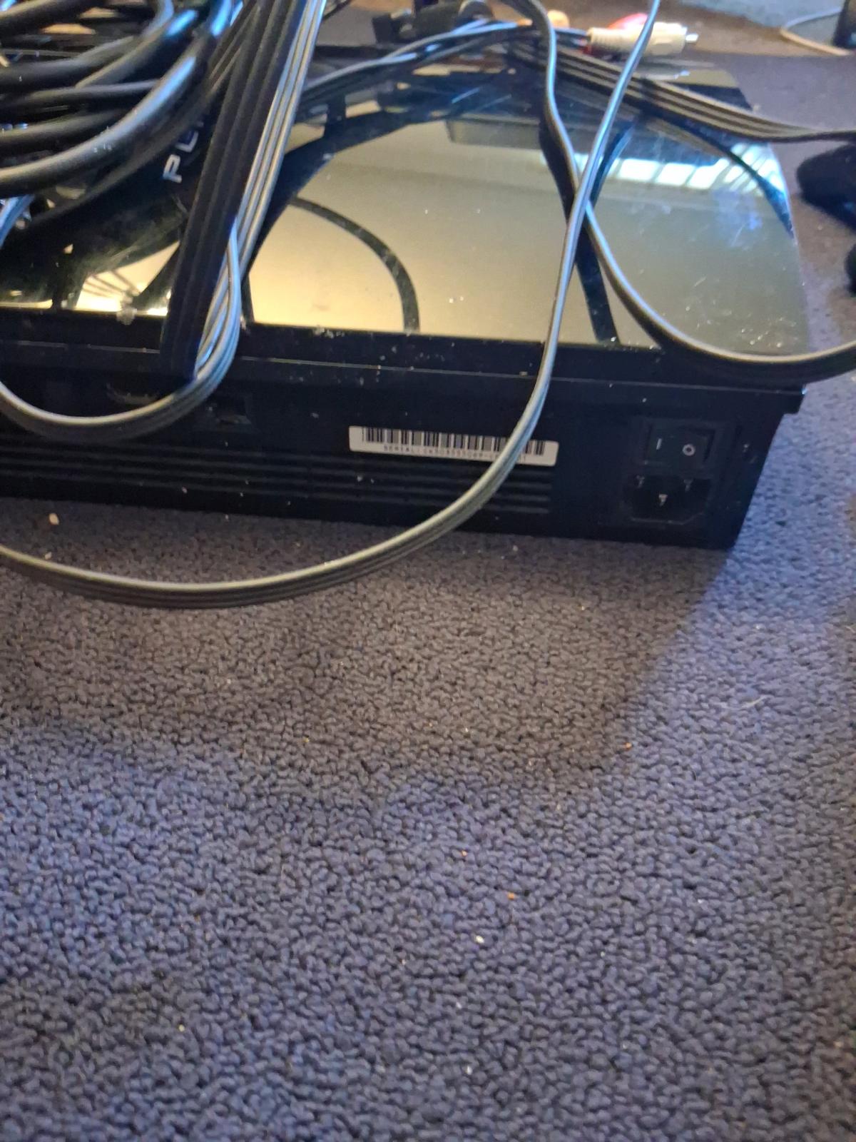 ps 3 great condition it works awesome it comes with 5 games - Alameda, California - FleaMarketBay