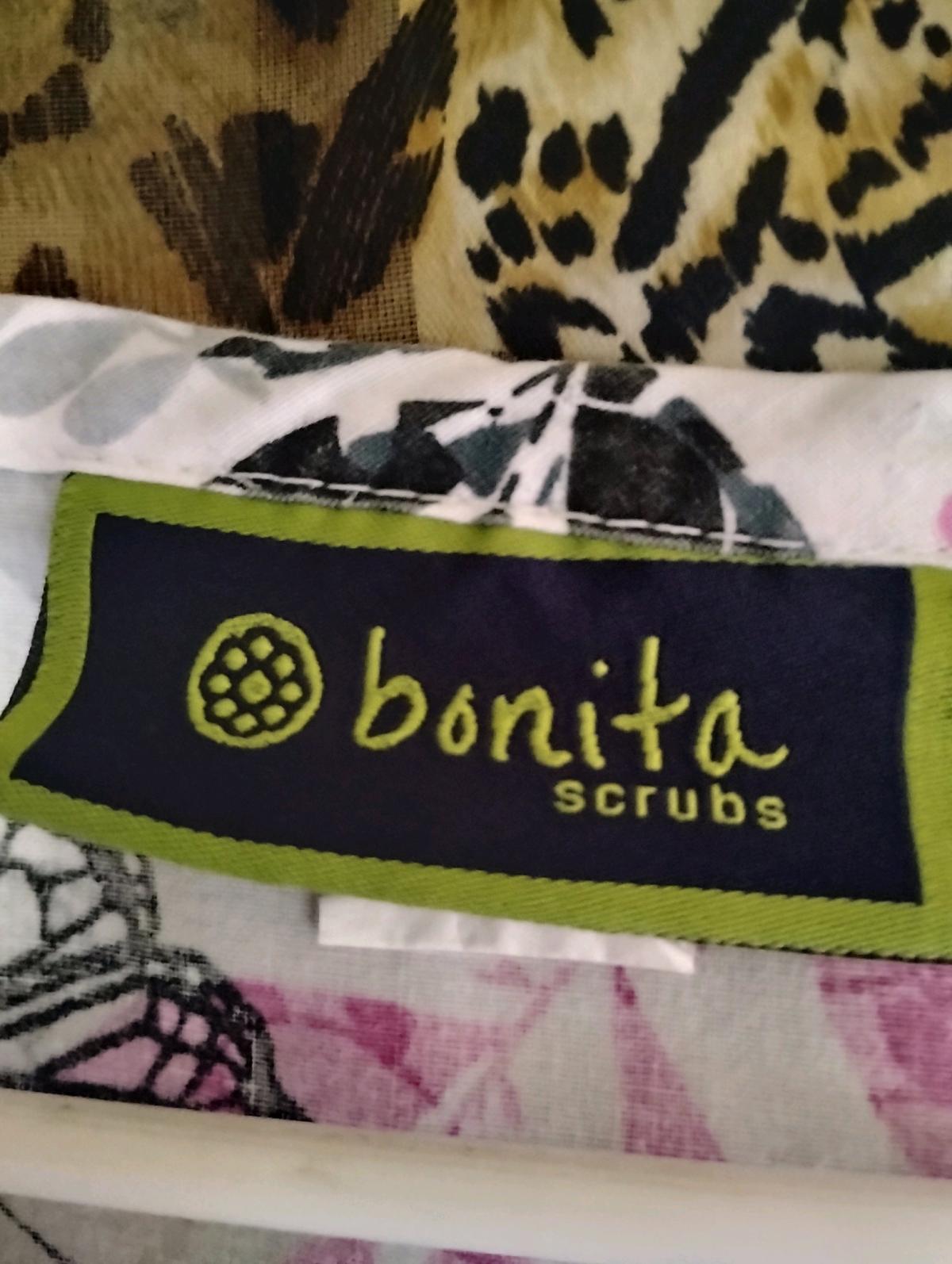 A Nice Womens Butterflies and Flowers Scrub Top - Swansea, South Carolina - FleaMarketBay