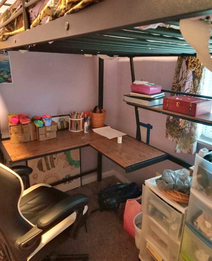 metal twin size loft bed fits in small bedroom - Lakeview, Ohio - FleaMarketBay