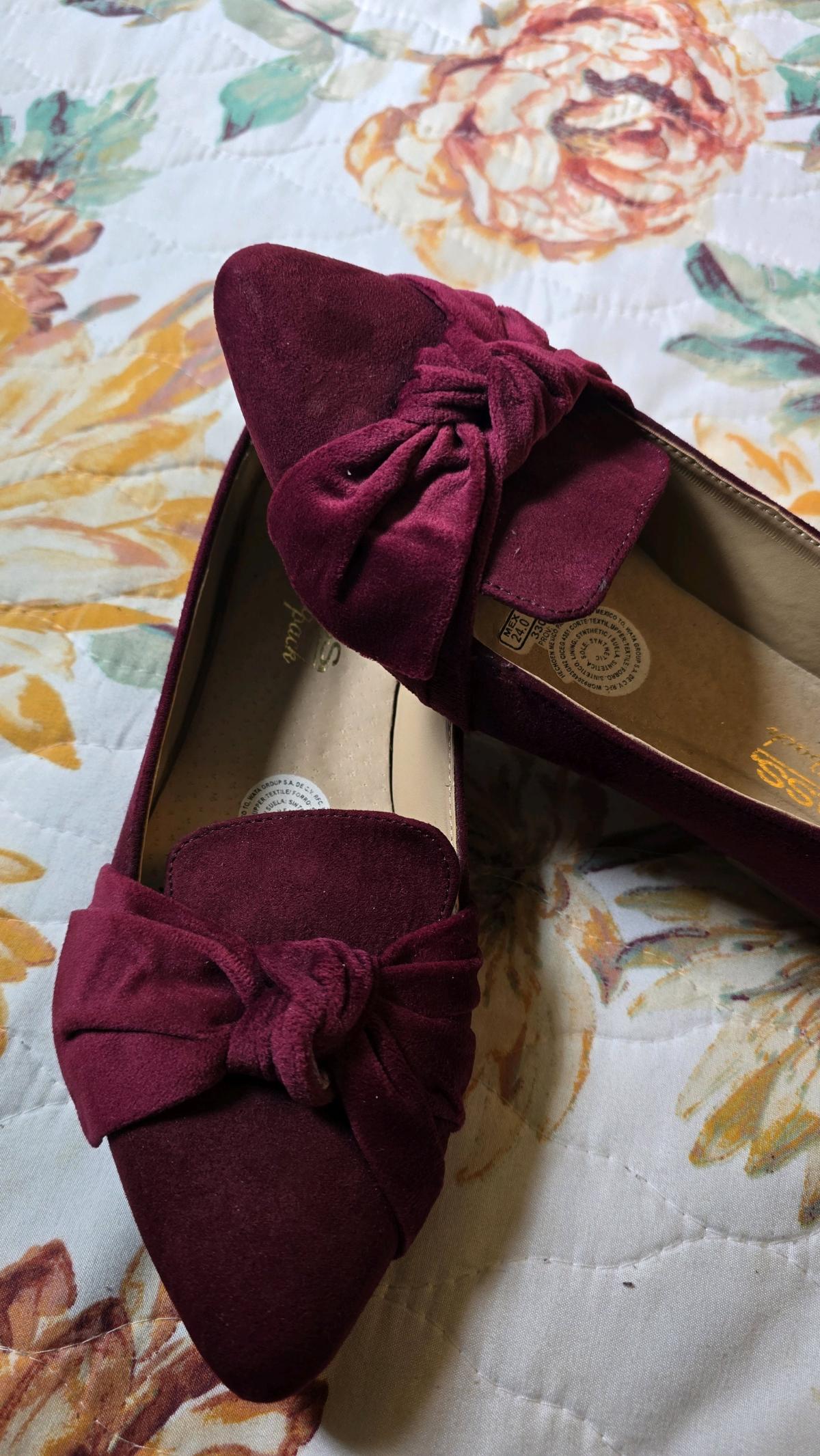 zapato plano color vino - Jemison, Alabama - FleaMarketBay