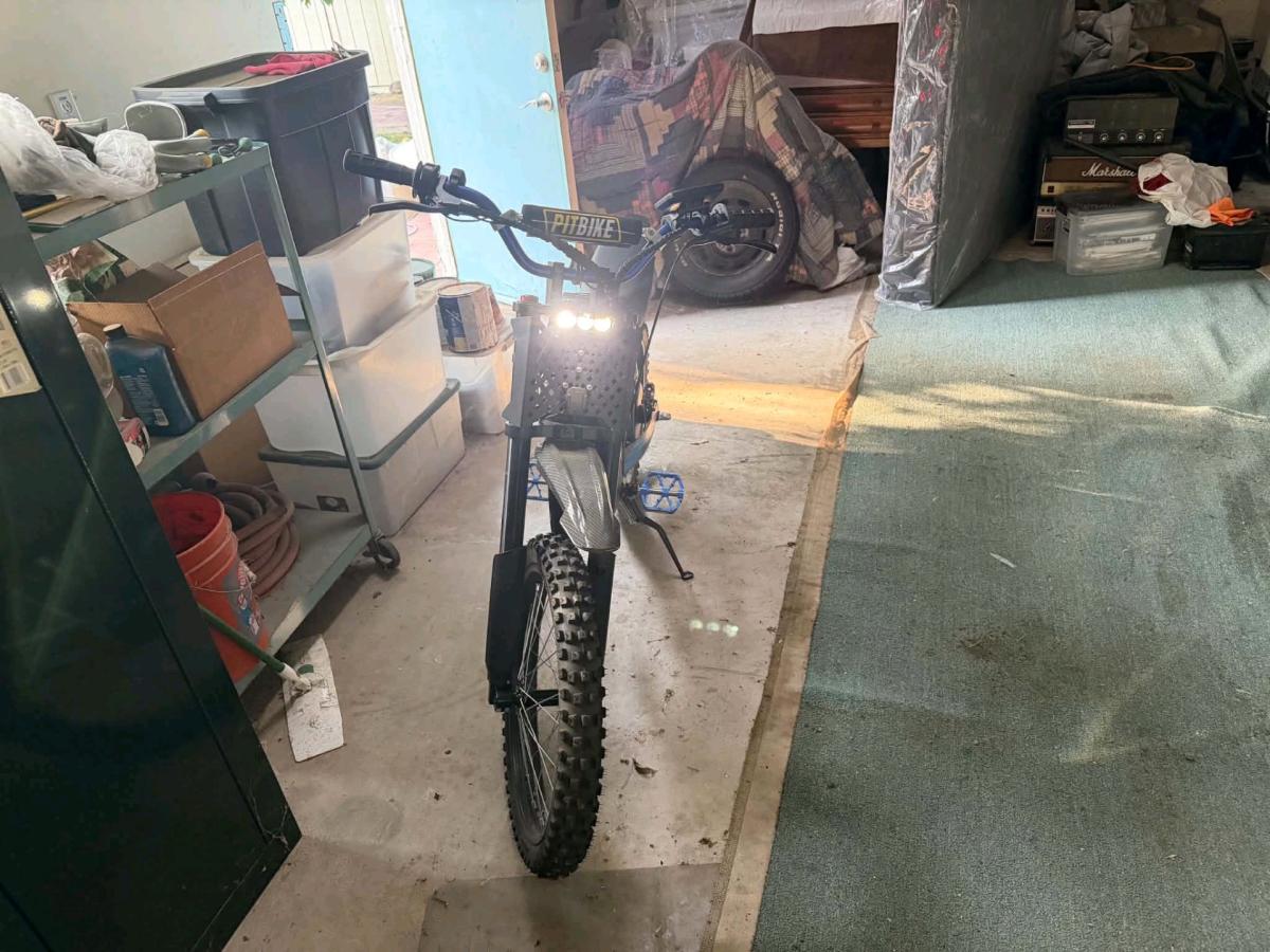 Happyrun g300 pro emoto with pedals goes 50 on offload mode - Fresno, California - FleaMarketBay