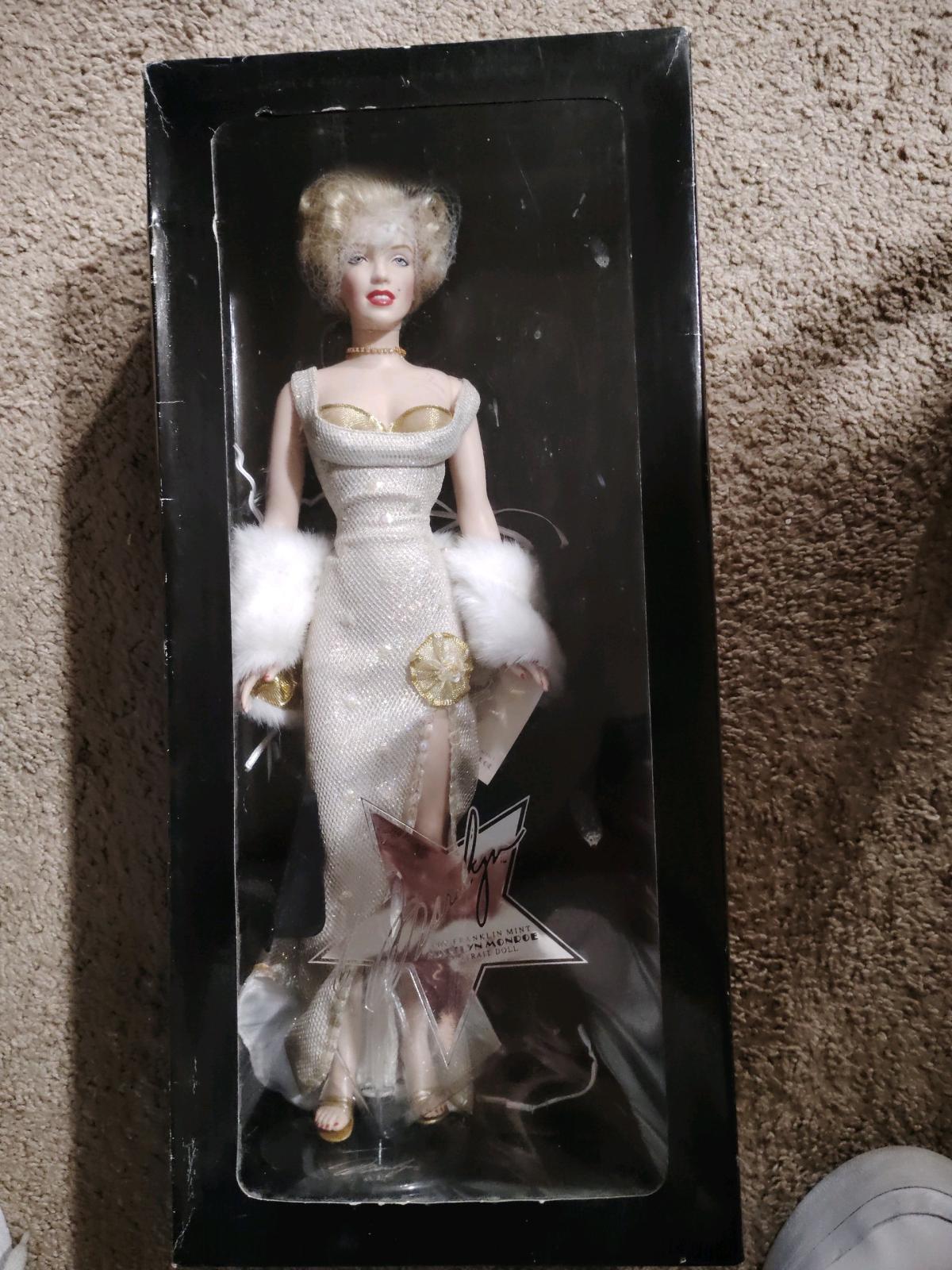Dolls Collectors Items - Everett, Washington - FleaMarketBay