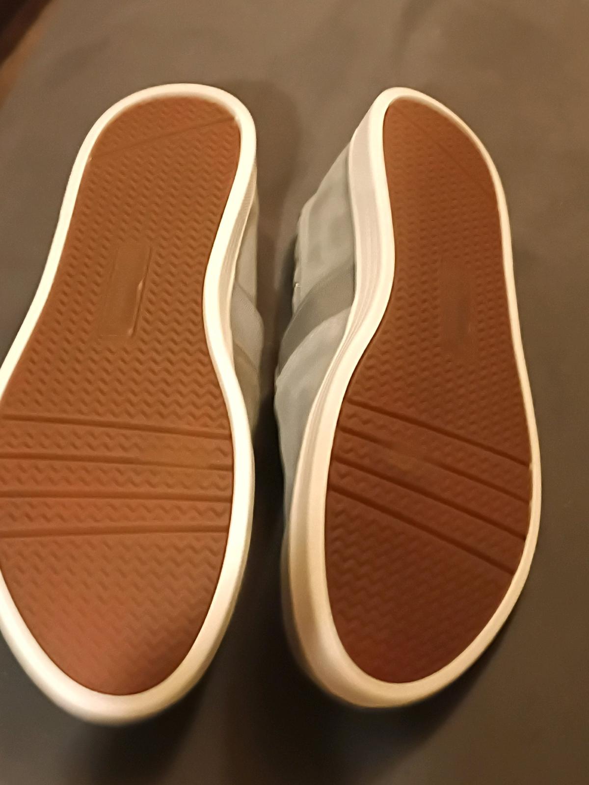 Gray Slip On Shoes for women Spenco FootWear - Lockport, Louisiana - FleaMarketBay