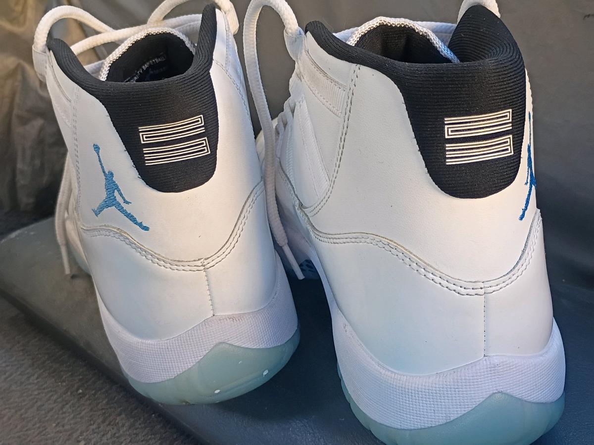 air Jordans Nike - North Hollywood, California - FleaMarketBay