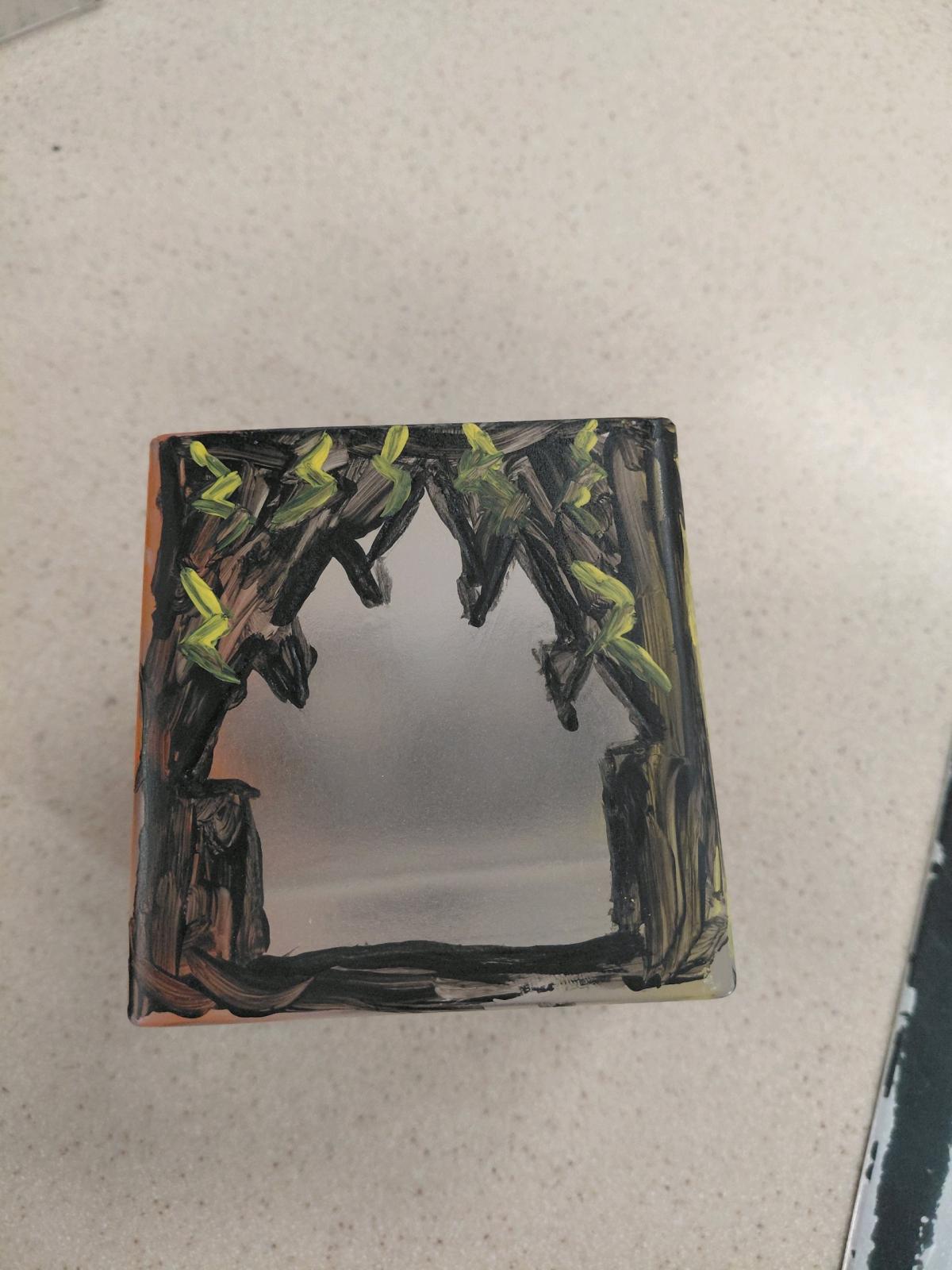 small vase or candle holder - Lansing, Michigan - FleaMarketBay