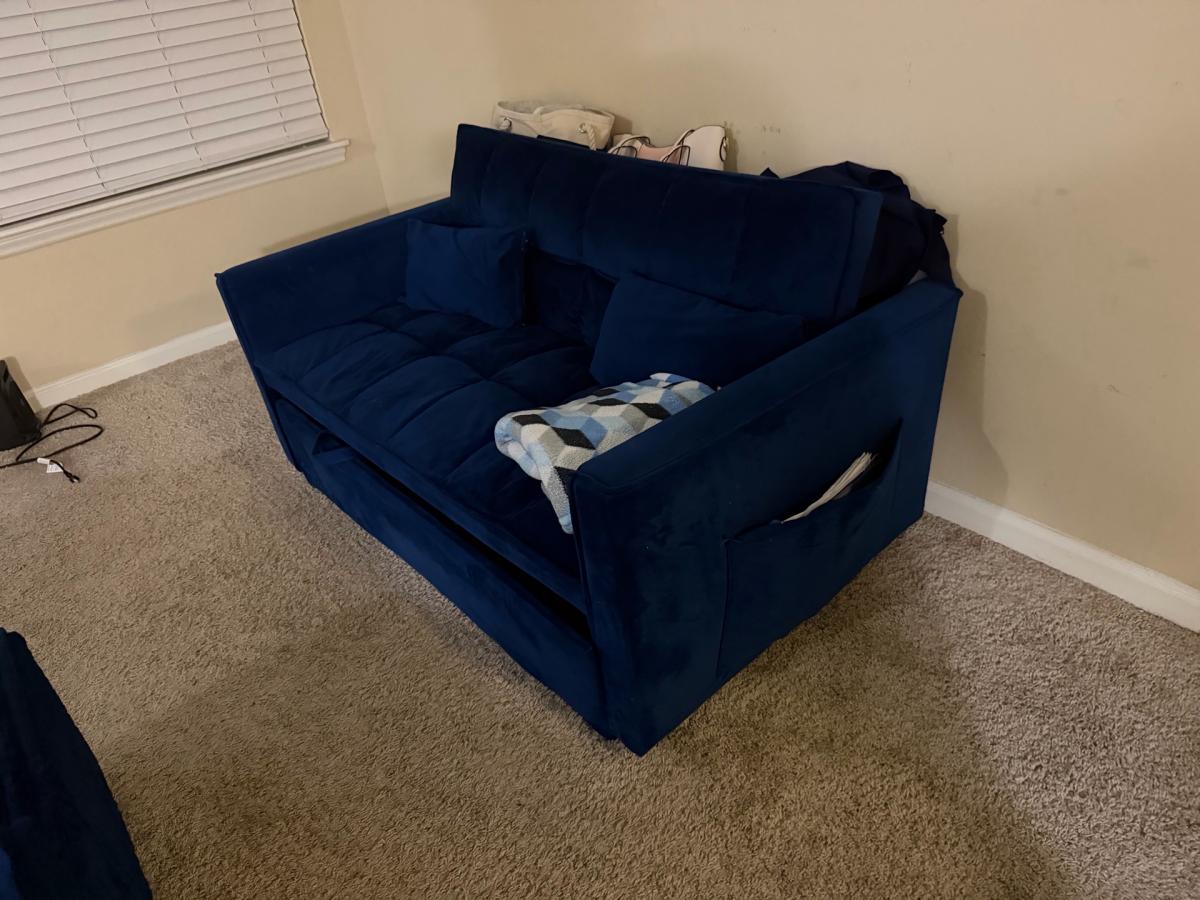 couch blue - Charlotte, North Carolina - FleaMarketBay