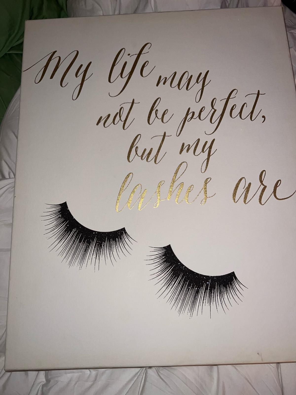 hello gorgeous wall canvas used great condition - Lynn, Massachusetts - FleaMarketBay