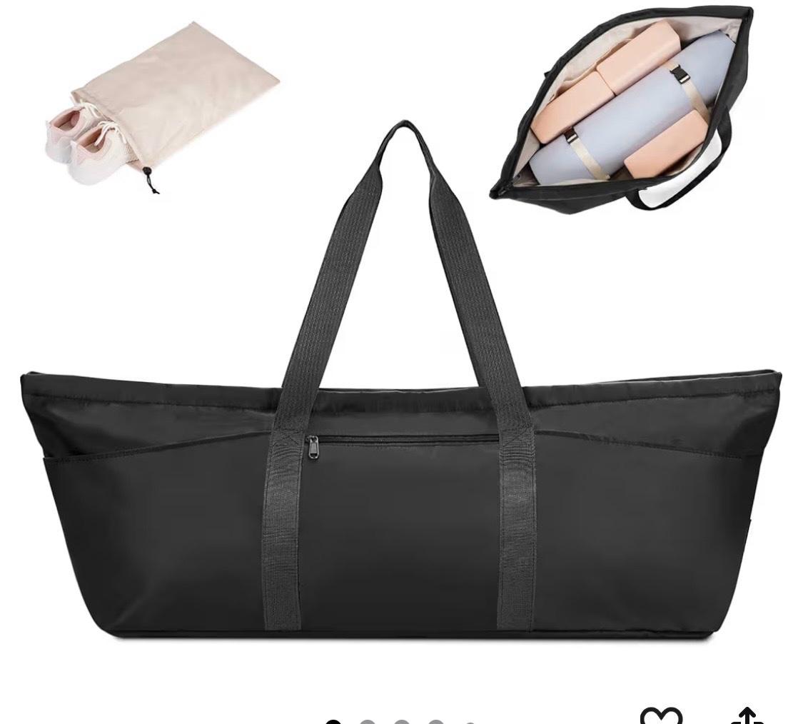 large duffel bag great for gym or travel - Lynn, Massachusetts - FleaMarketBay