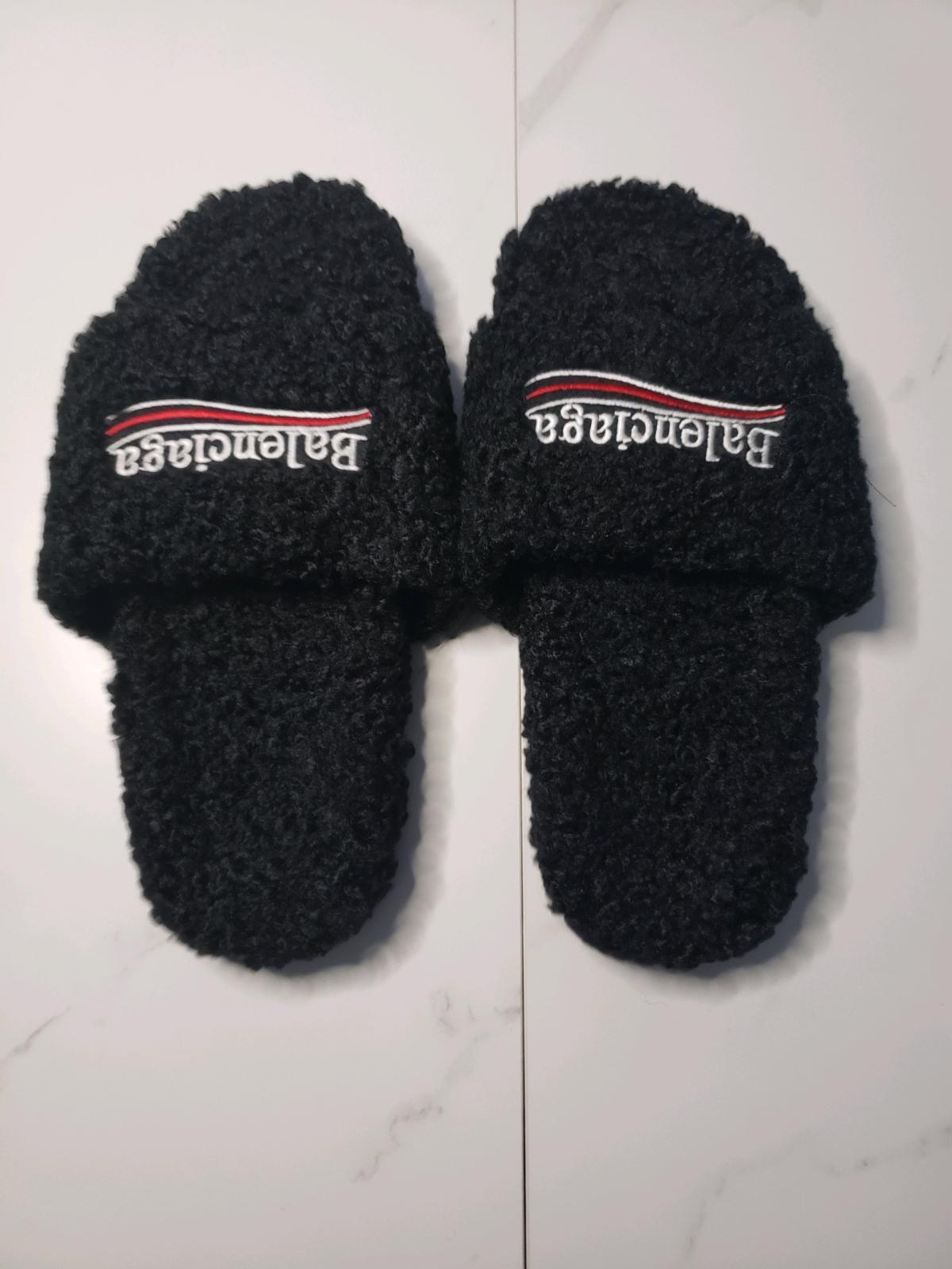 balenciaga slides - Florissant, Missouri - FleaMarketBay