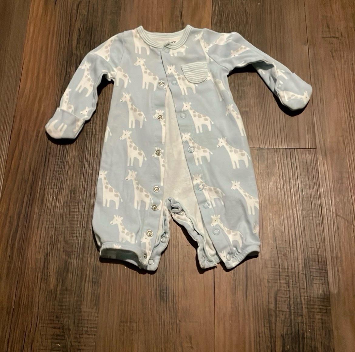 ten baby sleepers 0 to 3 months - Andrews, North Carolina - FleaMarketBay