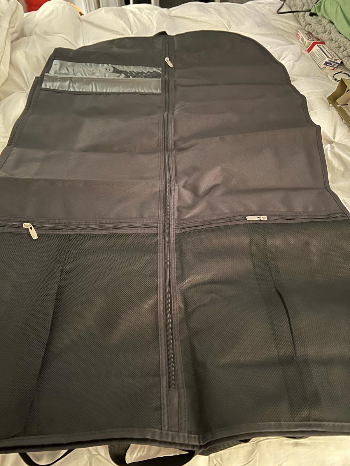 1pk Heavy duty Garment bag for travel - Lynn, Massachusetts - FleaMarketBay