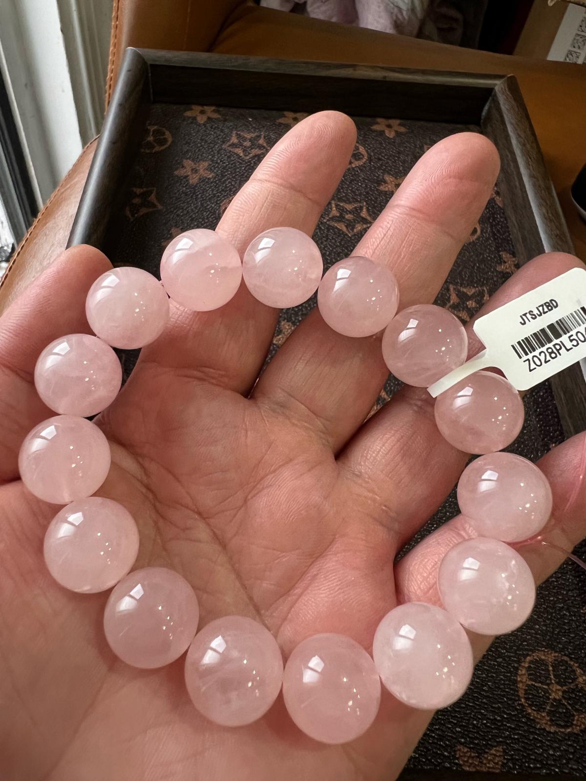 14mm Oily Glossy Grapefruit Pink Rose Quartz Stretch Bracele - Pennsylvania Furnace, Pennsylvania - FleaMarketBay
