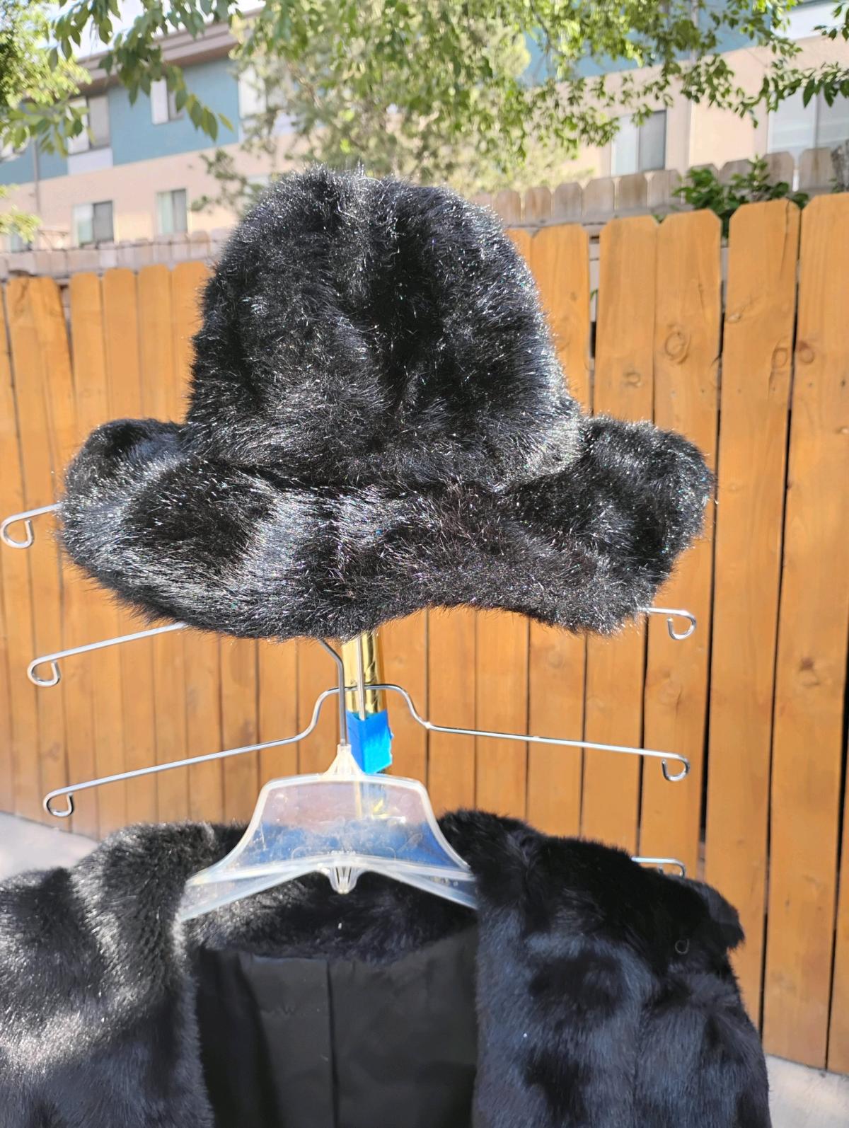 Vintage Grandella by Sportowne Faux Fur Coat and hat - Colorado Springs, Colorado - FleaMarketBay