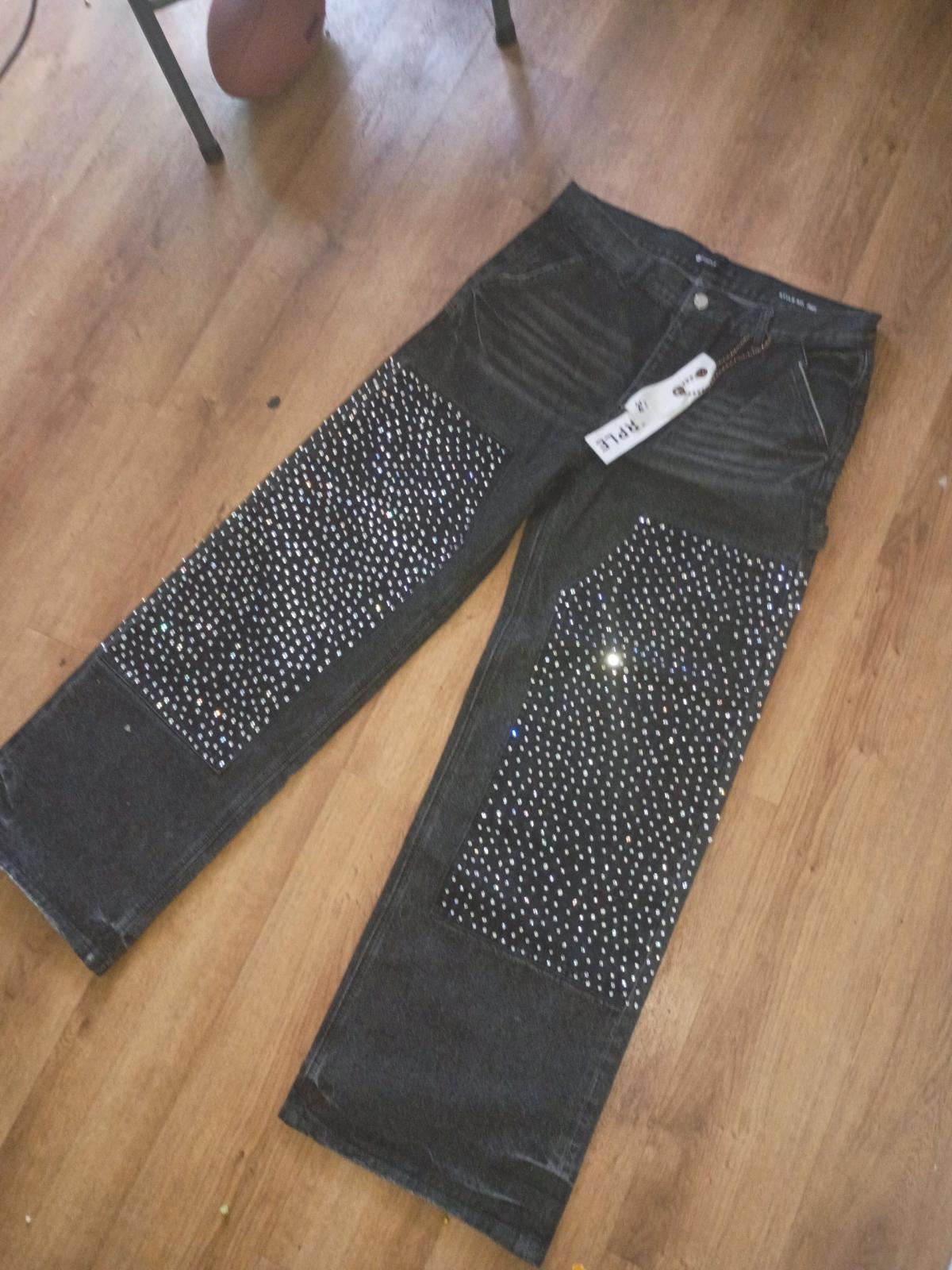 purple jeans baggy pants - Adelanto, California - FleaMarketBay