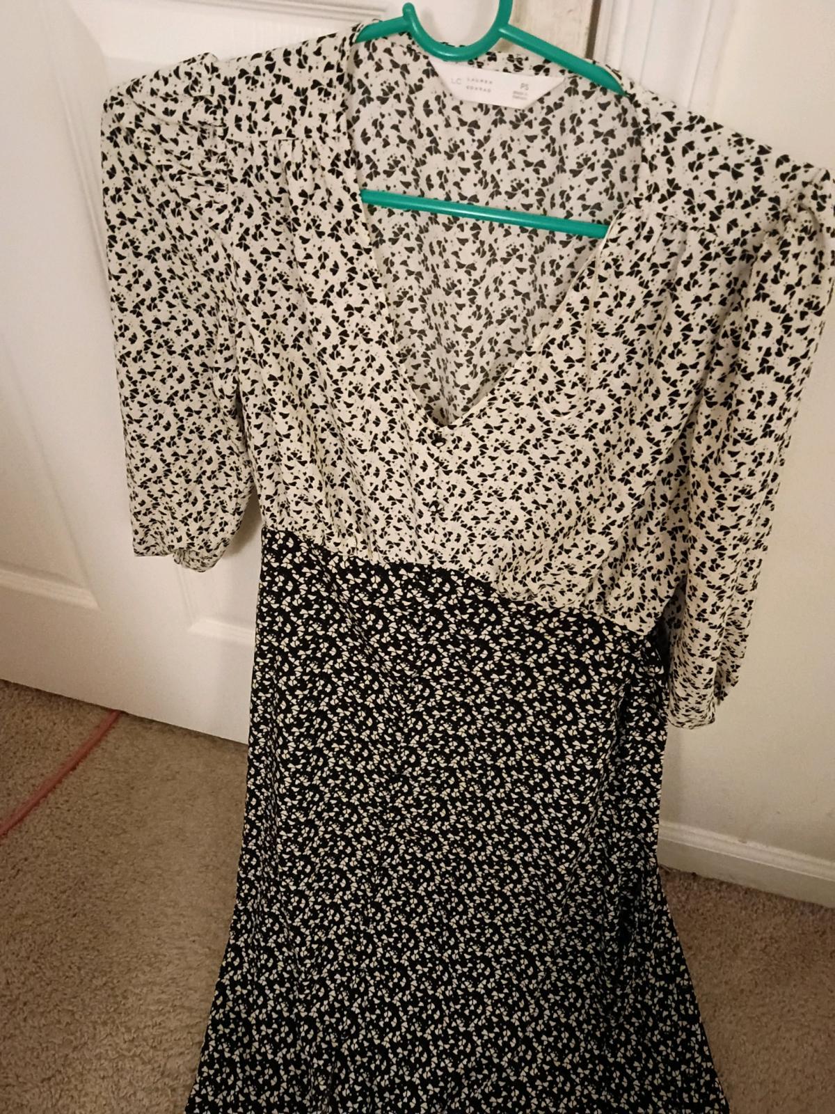 es un vestido de adolescentes - Annapolis Junction, Maryland - FleaMarketBay