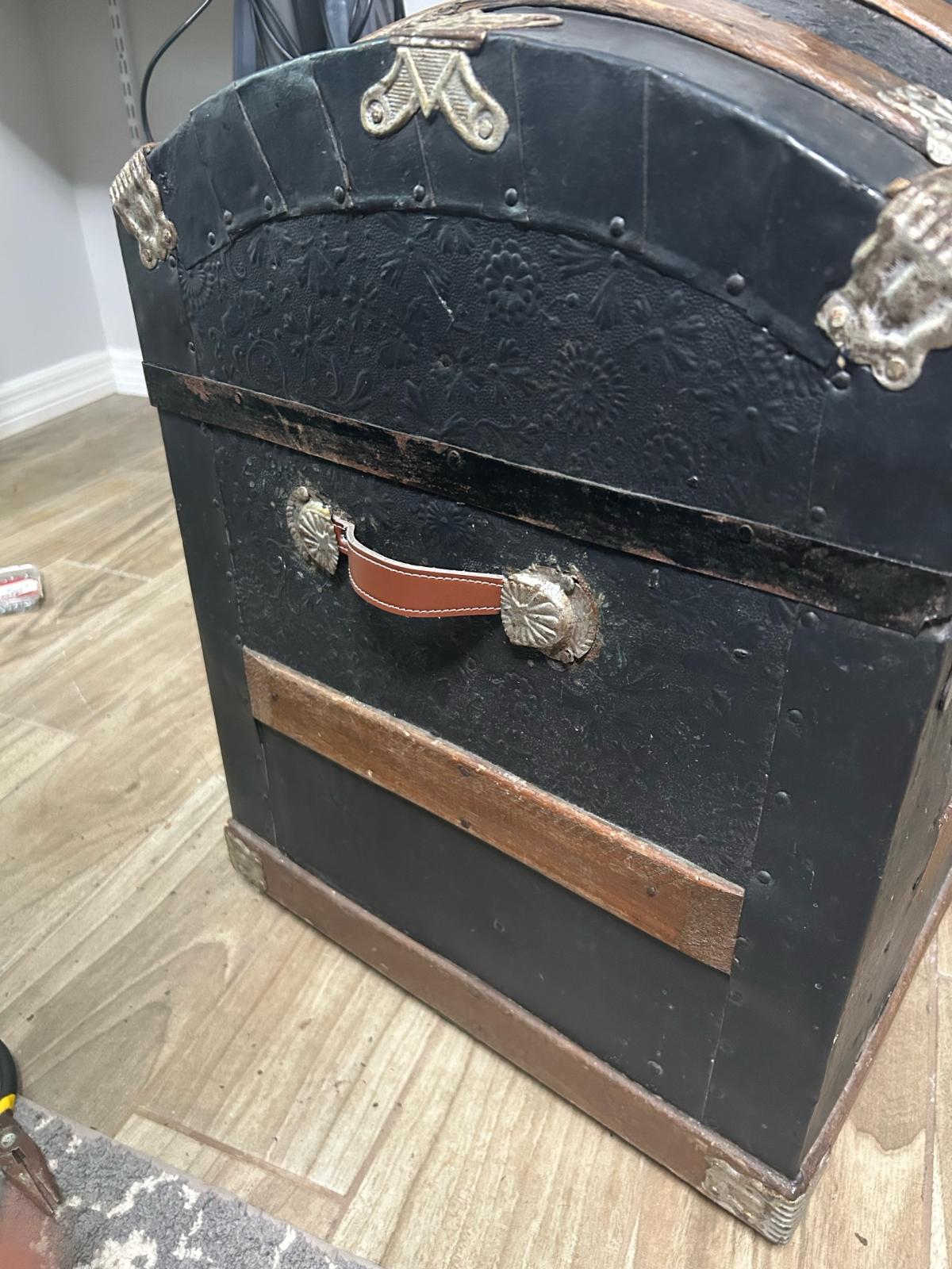 steam trunk embossed on wheels 18001900 google says - Parrish, Florida - FleaMarketBay
