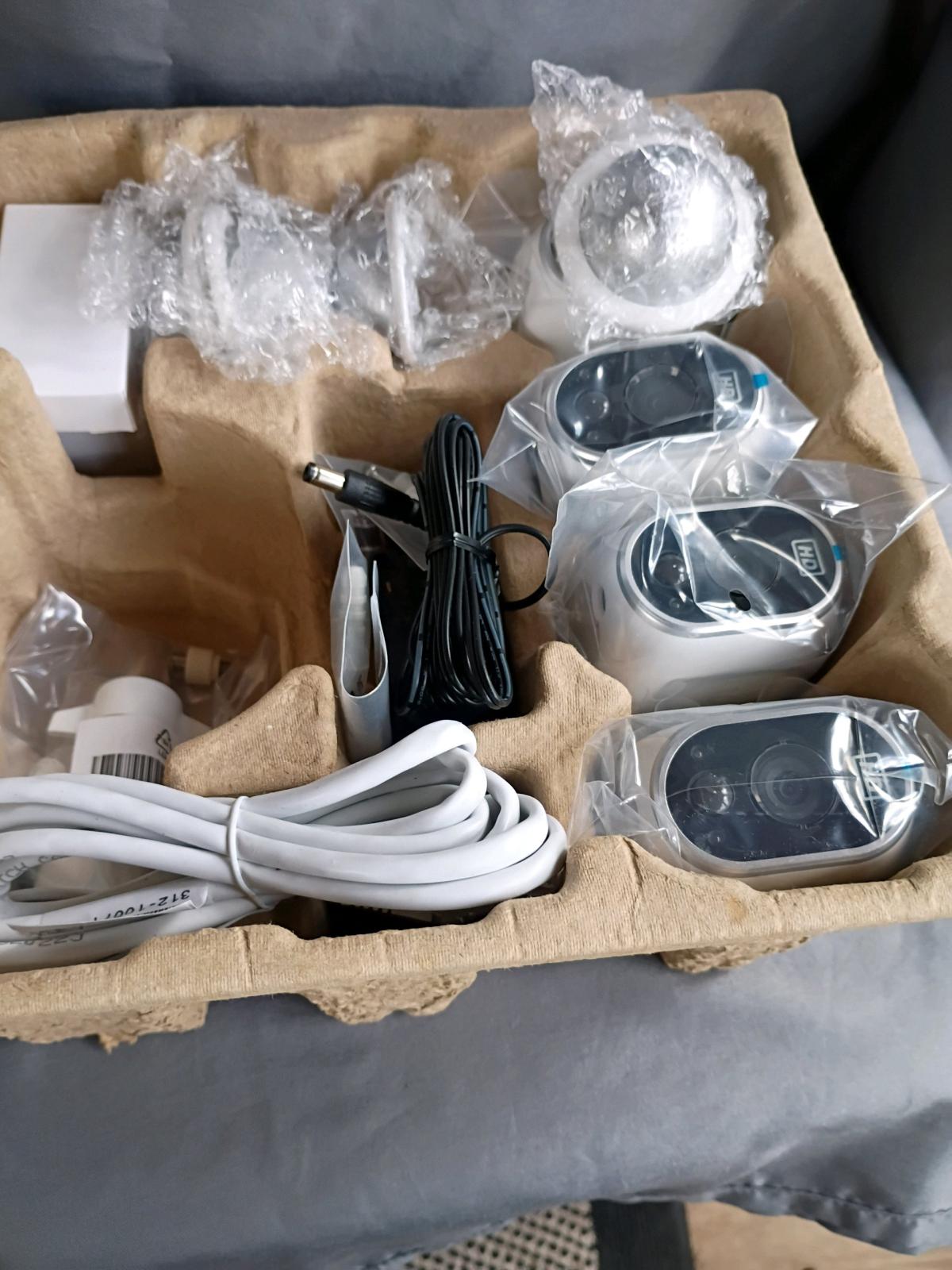 Netgear Arlo 4 WireFree HD Security Camera System VMS3430 - Canton, Ohio - FleaMarketBay