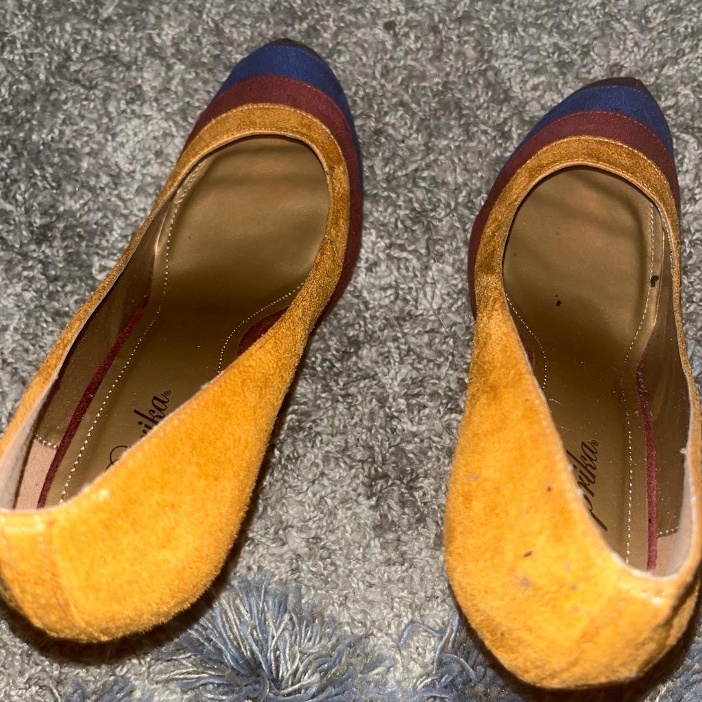 Paprika size 9 new - Collierville, Tennessee - FleaMarketBay