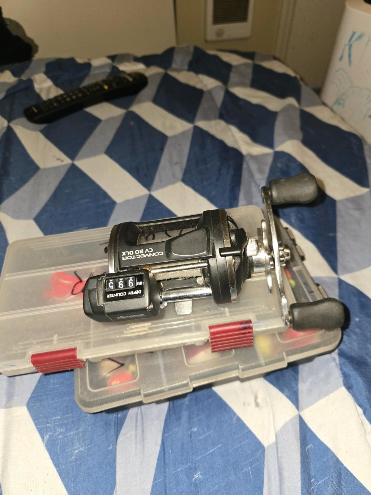 vendo una pieza donde se conecta la caa de pescar marca okum - Portland, Oregon - FleaMarketBay
