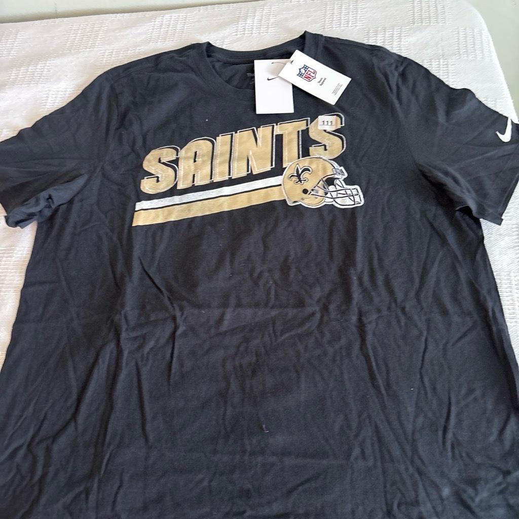 Sports T Shirts Saints XL - Philadelphia, Pennsylvania - FleaMarketBay