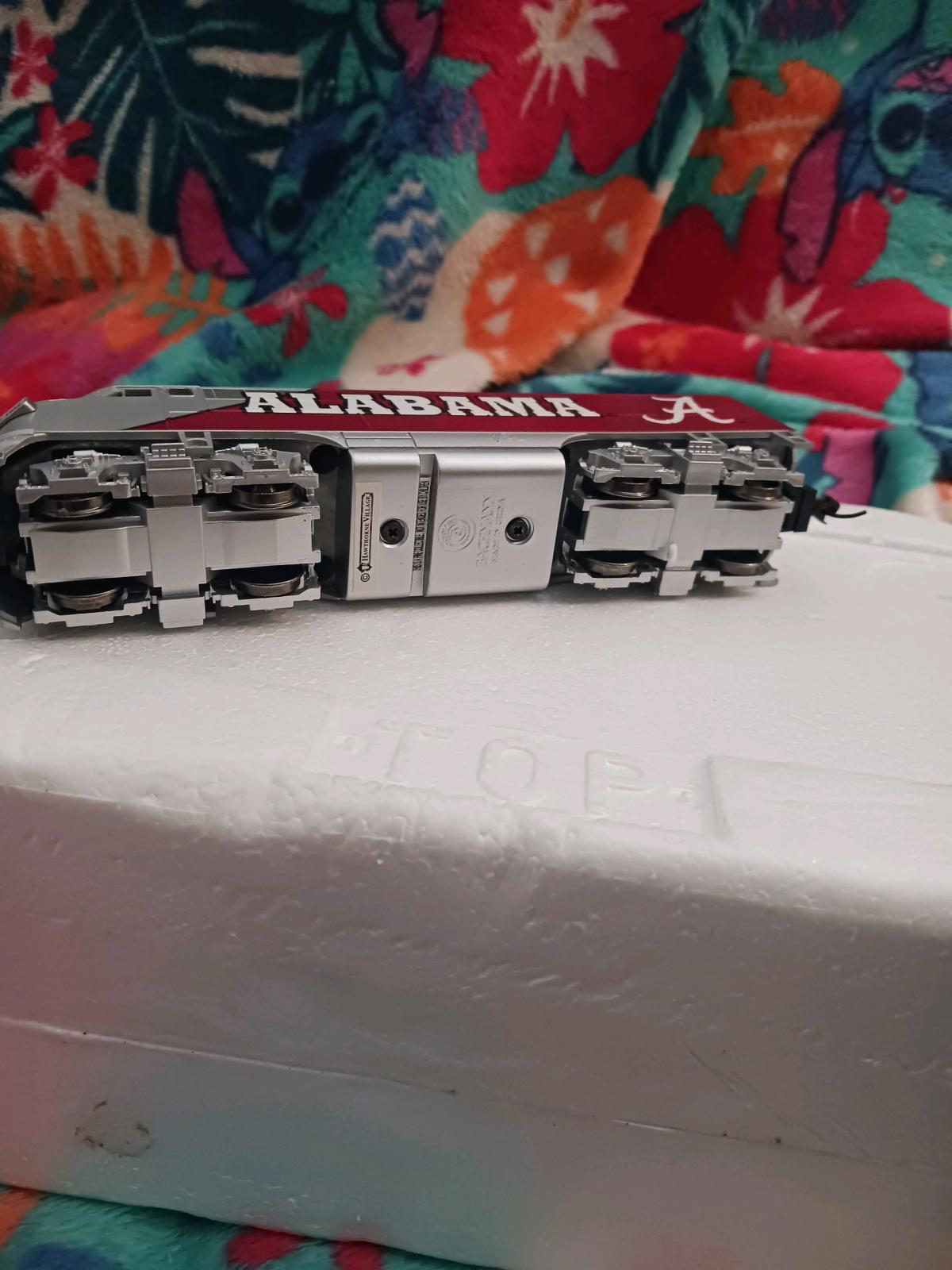 ALABAMA ROLL TIDE TRAIN SET NEW IN BOX - Vinemont, Alabama - FleaMarketBay