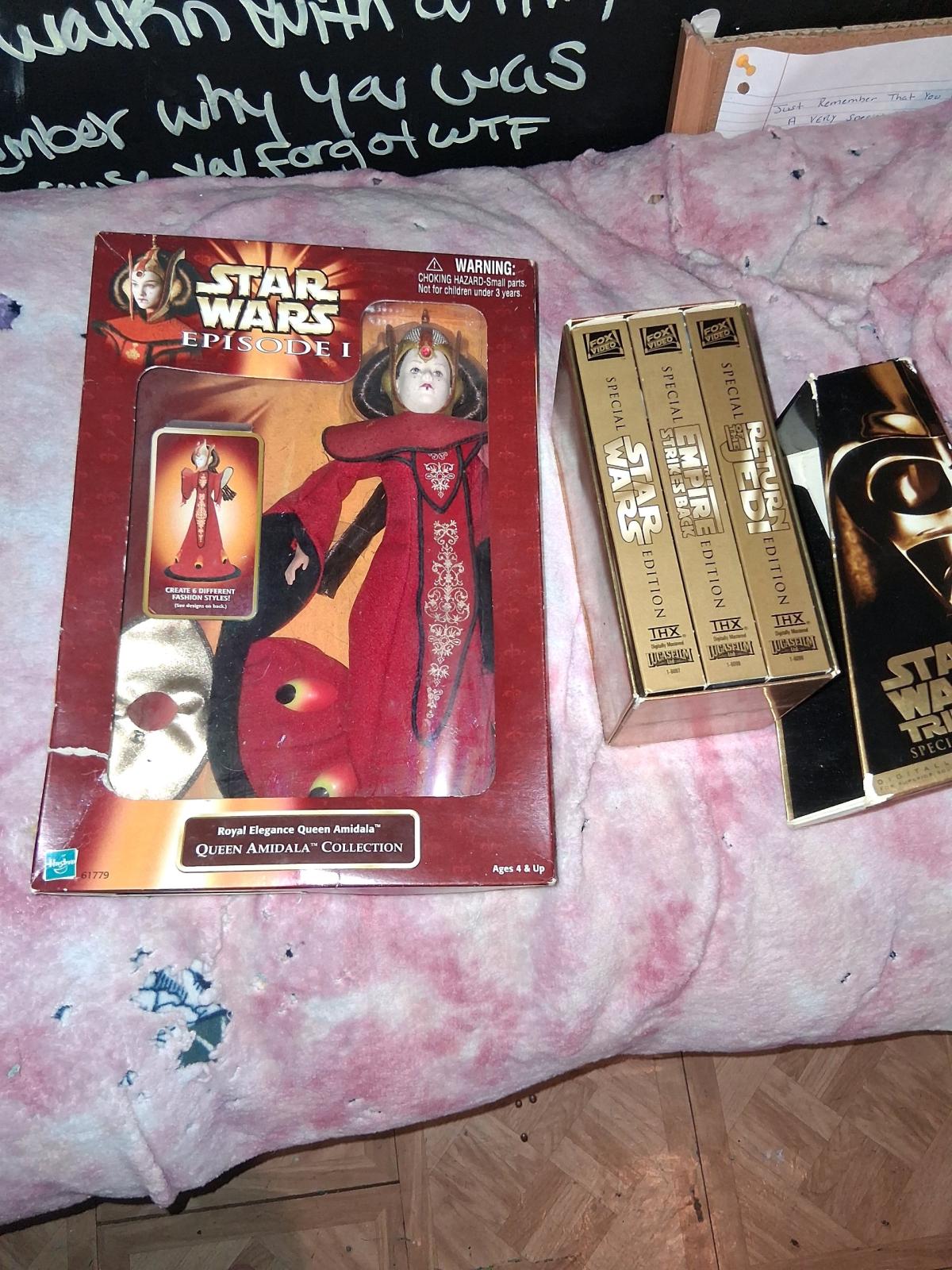 Star wars collectibles - Fort Smith, Arkansas - FleaMarketBay