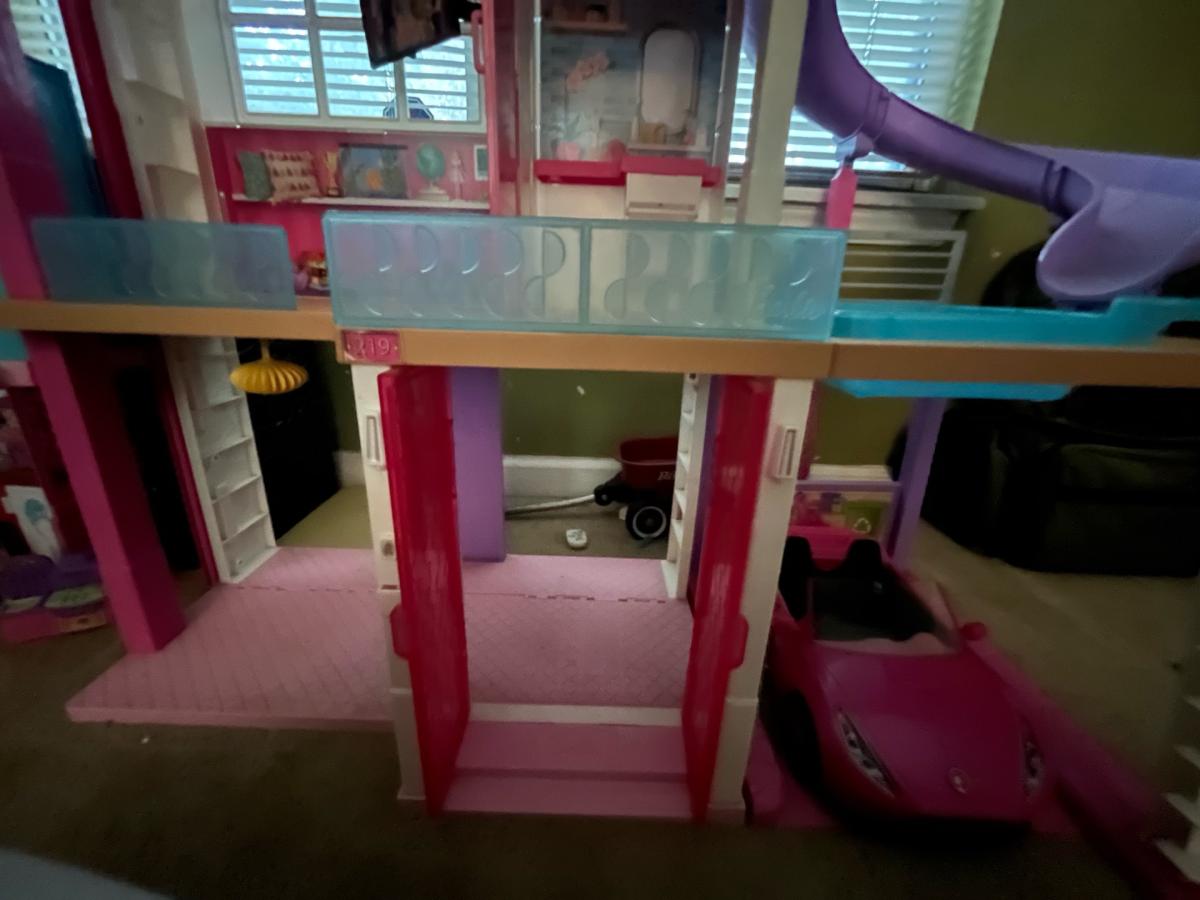 Barbie dream house with toys included - Irmo, South Carolina - FleaMarketBay