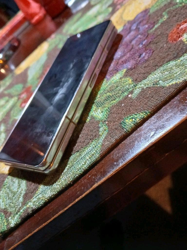 Samsung  galaxy Z fold 4 - Admire, Kansas - FleaMarketBay