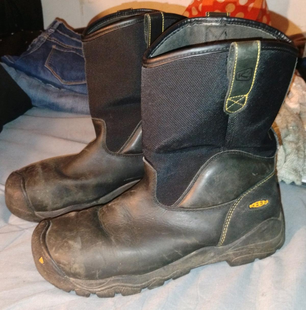 KEEN Mens Waterproof Safety Toe Work Boots Size 12 - Muscle Shoals, Alabama - FleaMarketBay