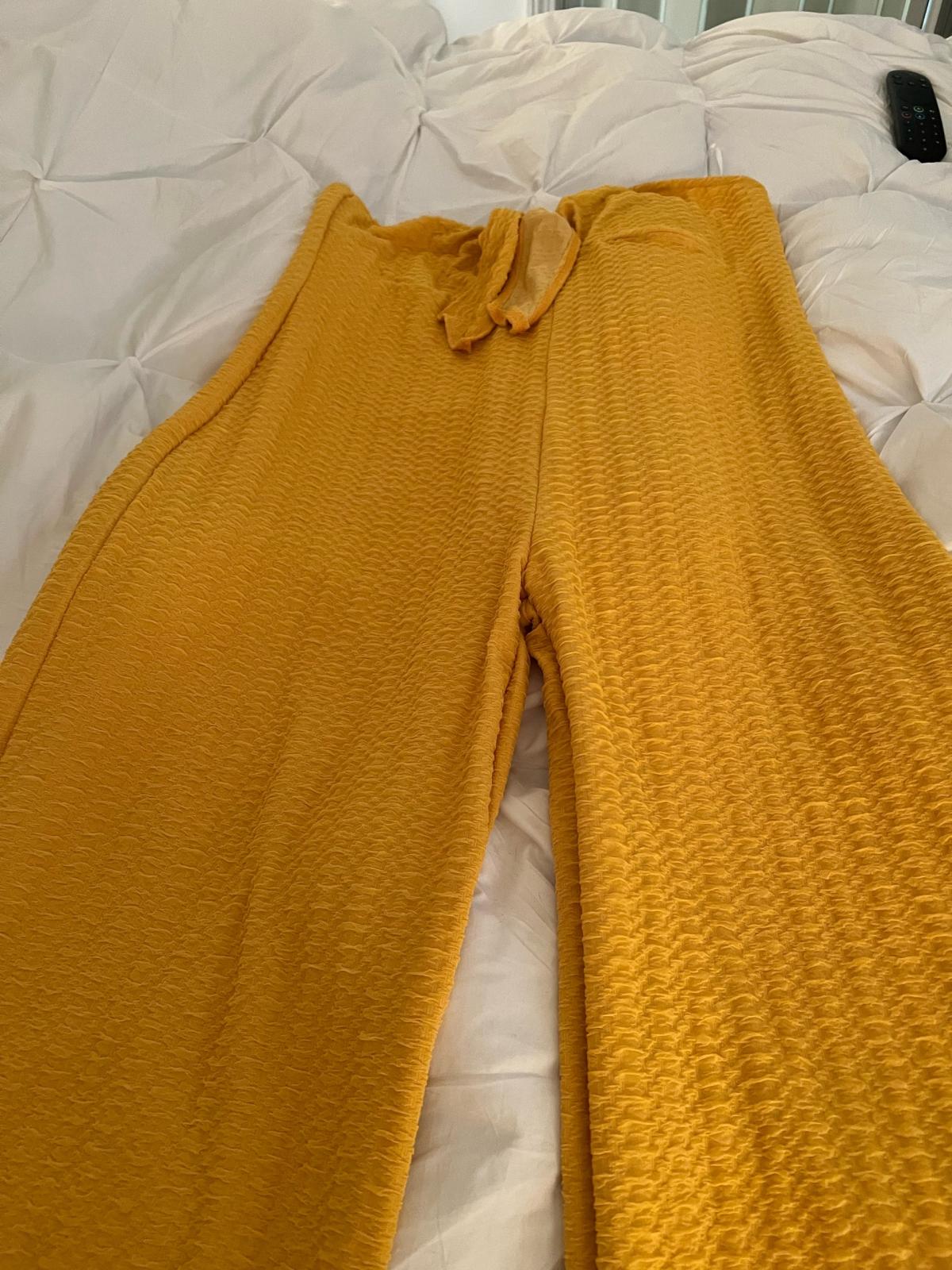 mustard yellow one piece jump xl - Lynn, Massachusetts - FleaMarketBay