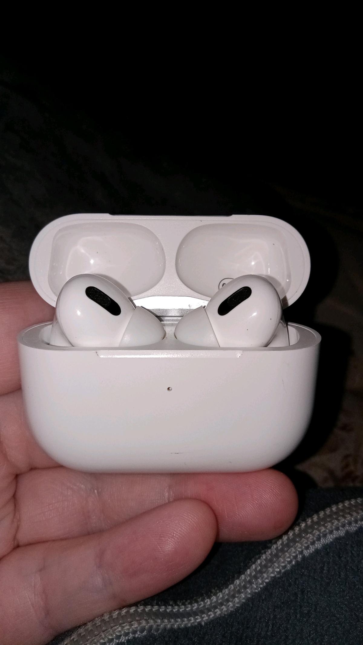 Apple Air pods - Franklinton, North Carolina - FleaMarketBay